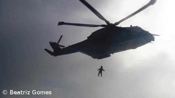 Militares são "anjos da guarda" no meio do oceano – Imagem 1