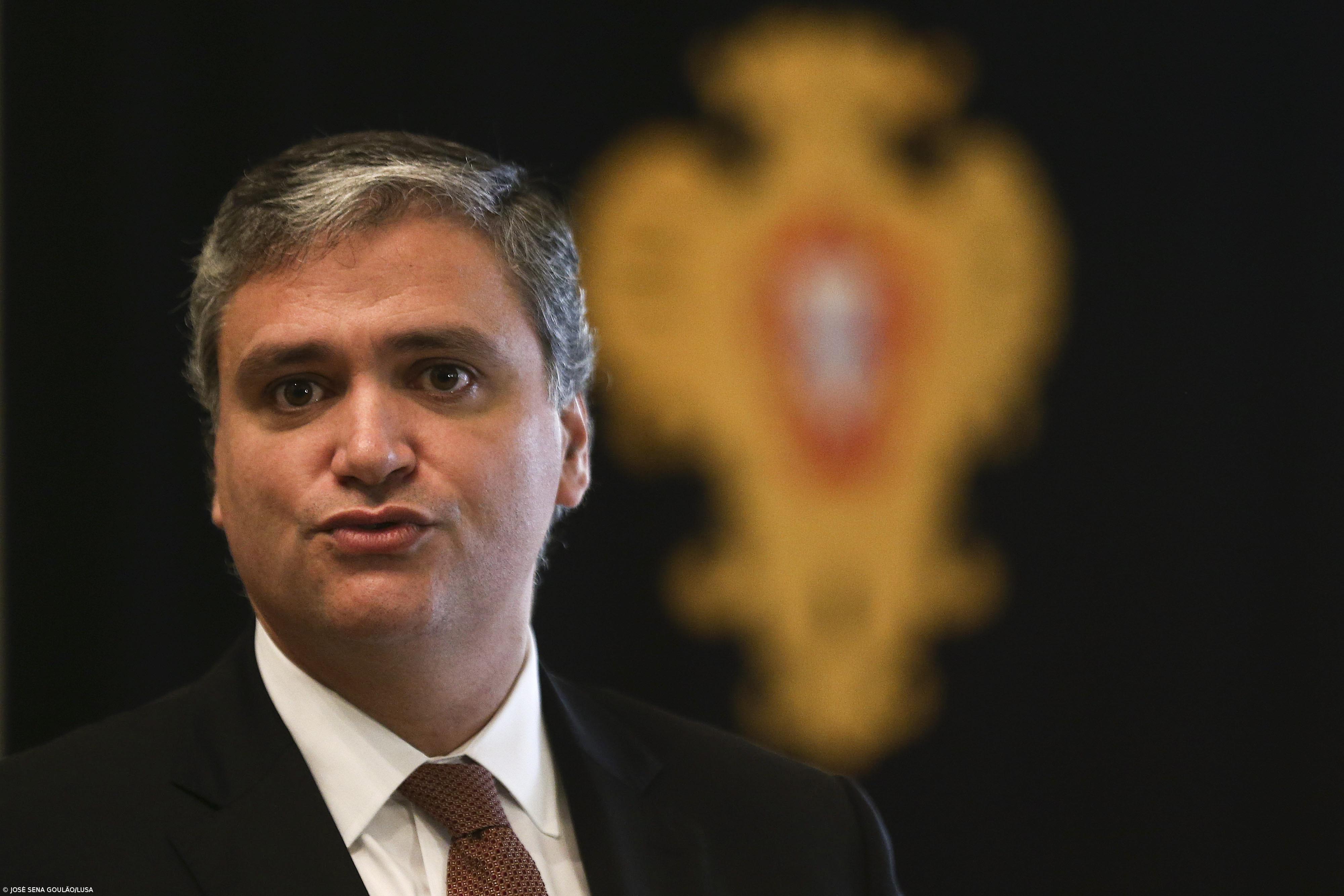 Vasco Cordeiro satisfeito com publicação de liberalização de ligações aéreas nos Açores – Imagem 1