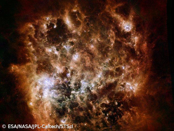 Identificadas concentrações de galáxias primitivas – Imagem 1