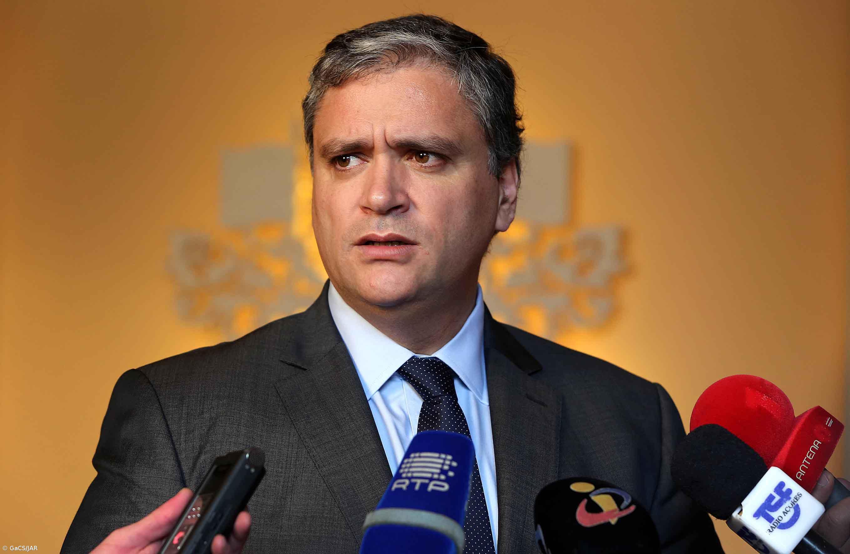 Vasco Cordeiro convida presidente do Governo da Madeira a visitar os Açores – Imagem 1