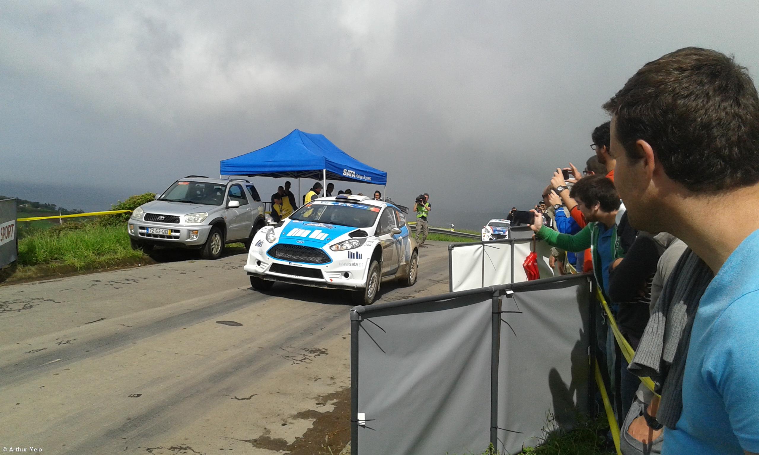 Ricardo Moura parte radiador do Ford Fiesta R5 nos Remédios – Imagem 1