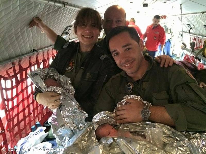 Gémeas nascem nos Açores a bordo de aeronave da Força Aérea Portuguesa – Imagem 1