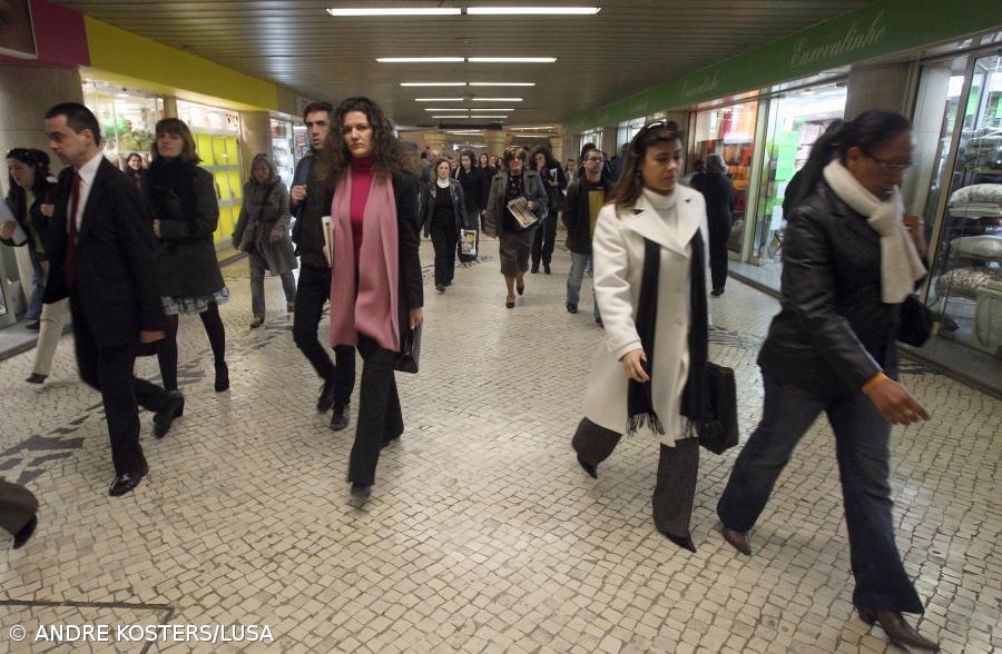 Mais de uma em cada quatro pessoas vive numa região com PIB 75% abaixo da média da UE – Imagem 1