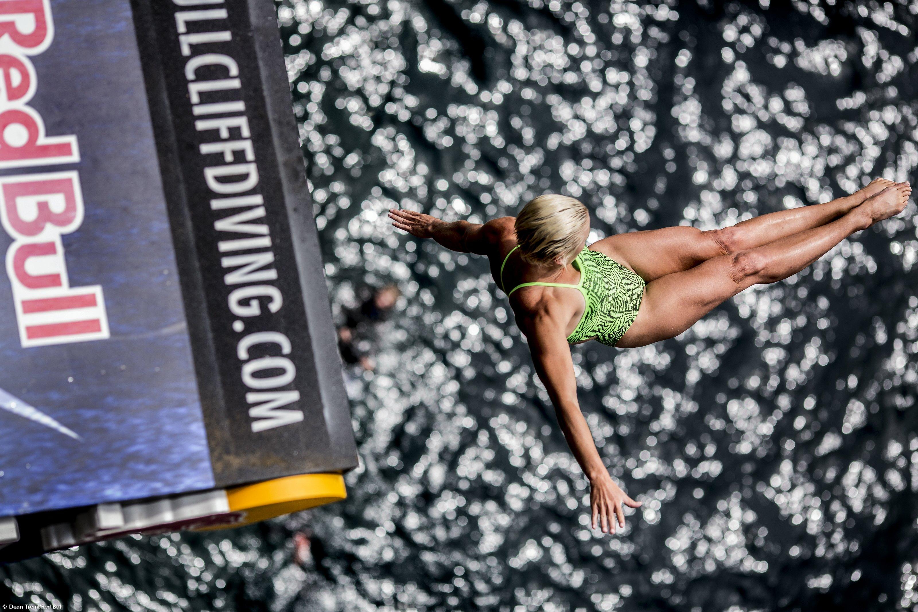 Cesilie Carlton estreia-se a vencer e Gary Hunt repete vitória de 2013 – Imagem 1