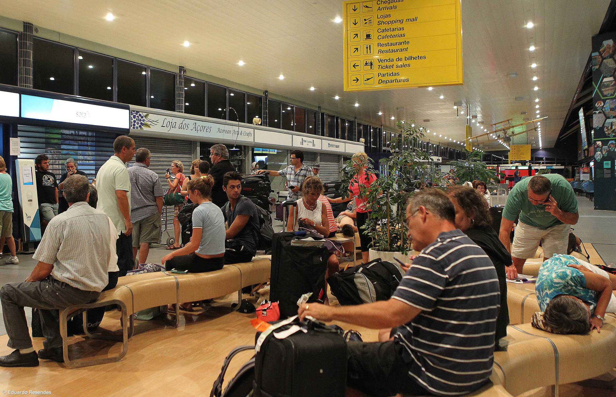 Mais de 600 passageiros em terra sem voos para grupos Ocidental e Central  – Imagem 1