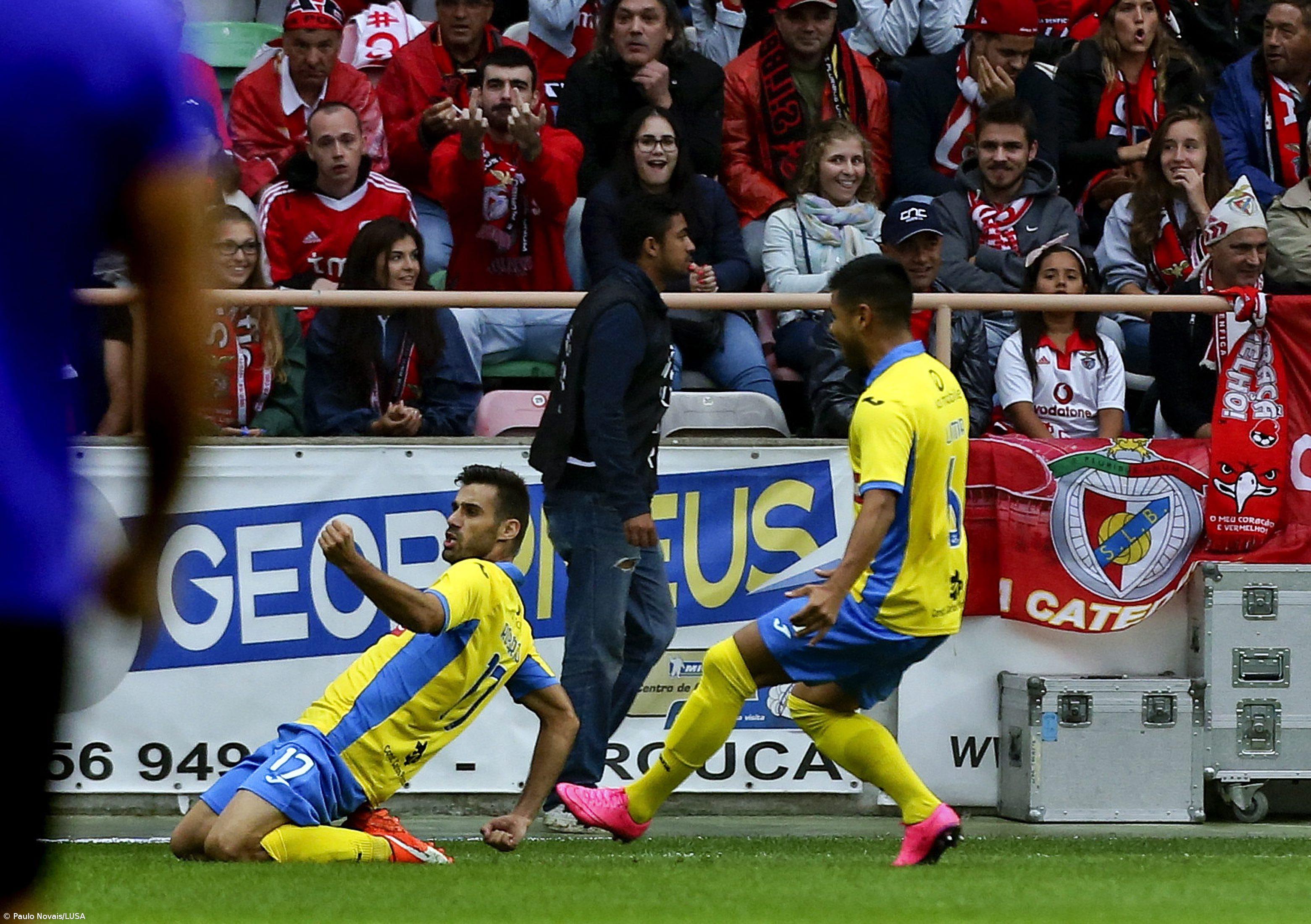 Benfica perde com Arouca, que é líder isolado da I Liga (vídeos) – Imagem 1