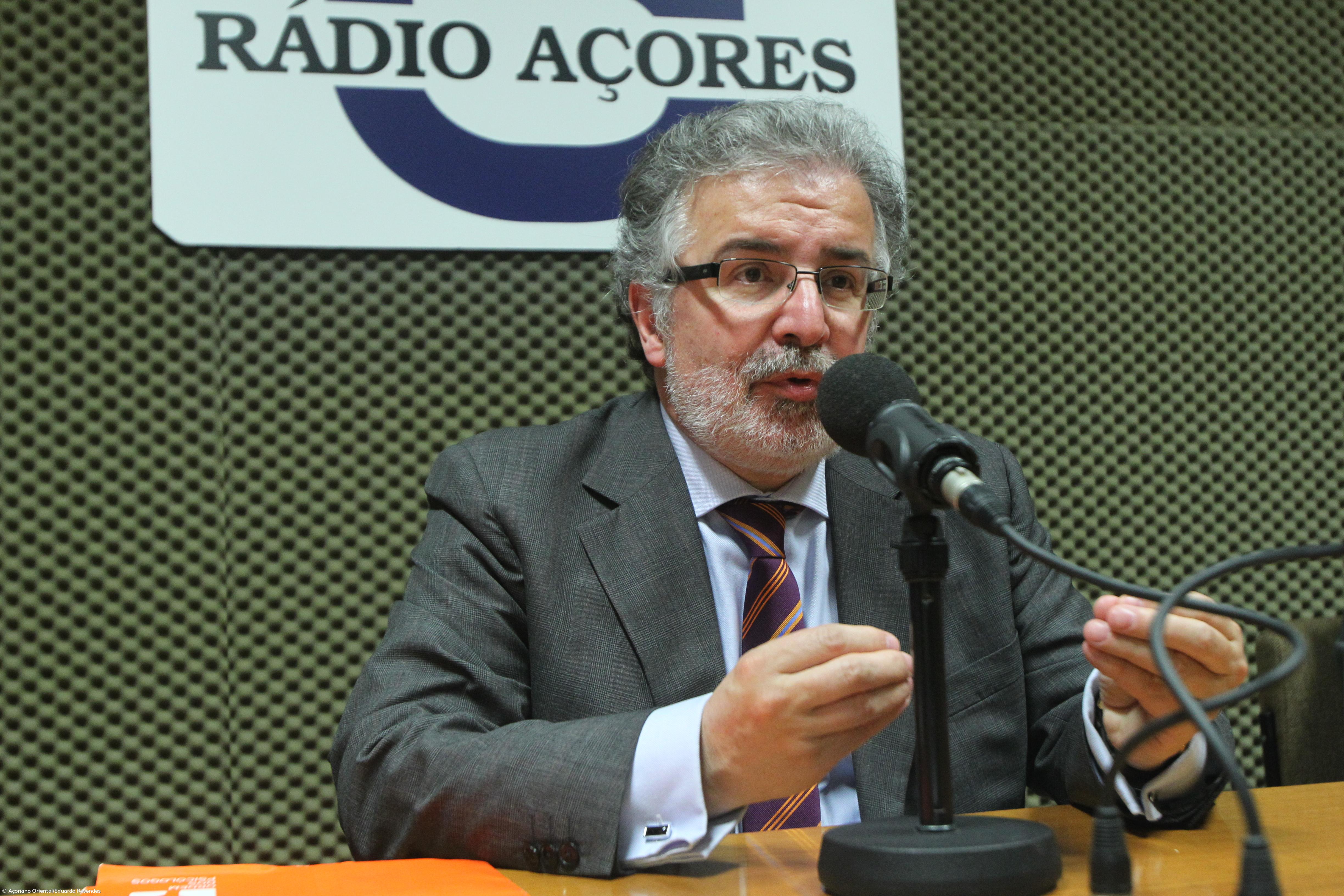 Psicólogos apelam à população para estar atenta a sinais de suicídio para poder ajudar – Imagem 1