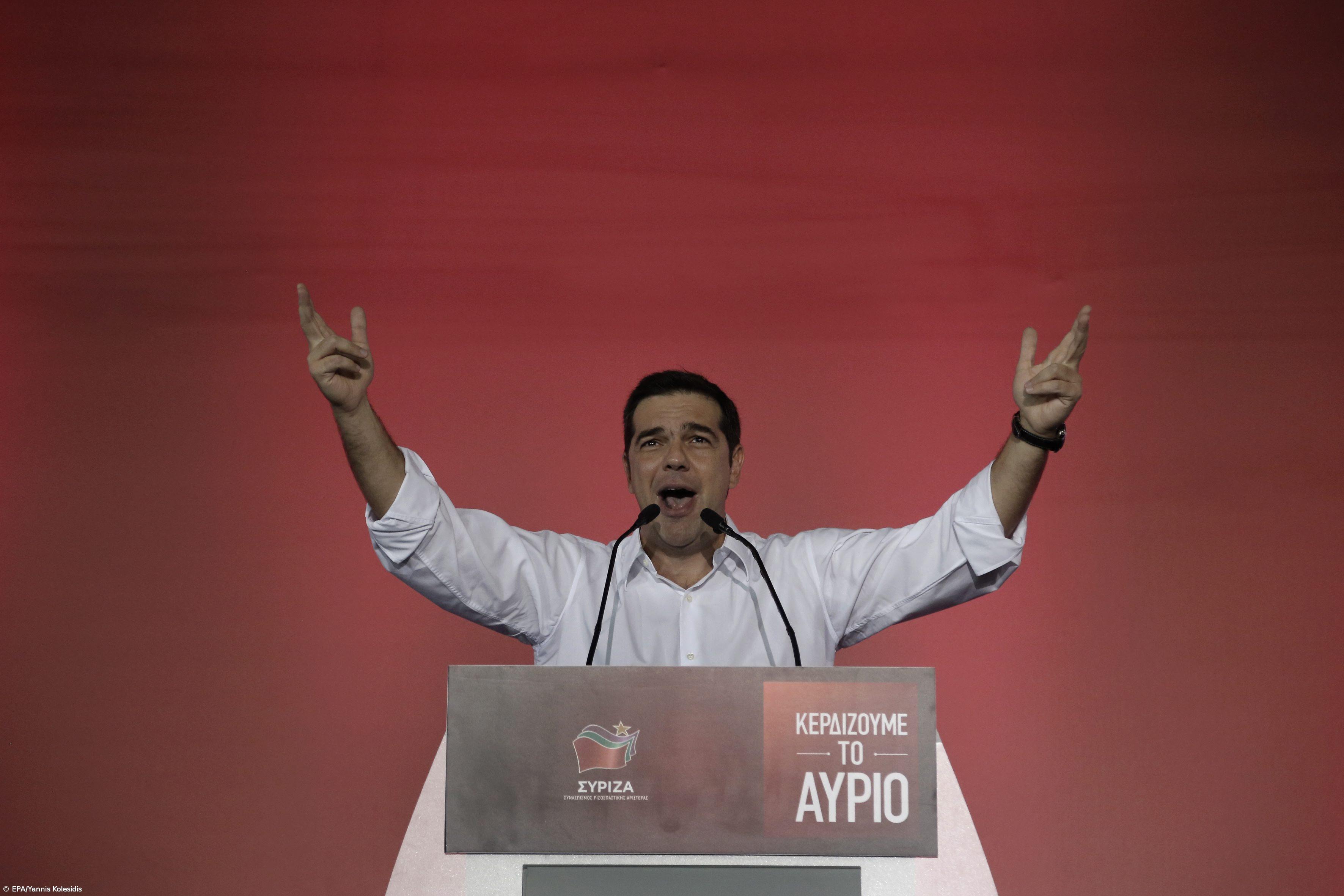 Tsipras envia mensagem de alento a Portugal e Espanha no comício de encerramento  – Imagem 1