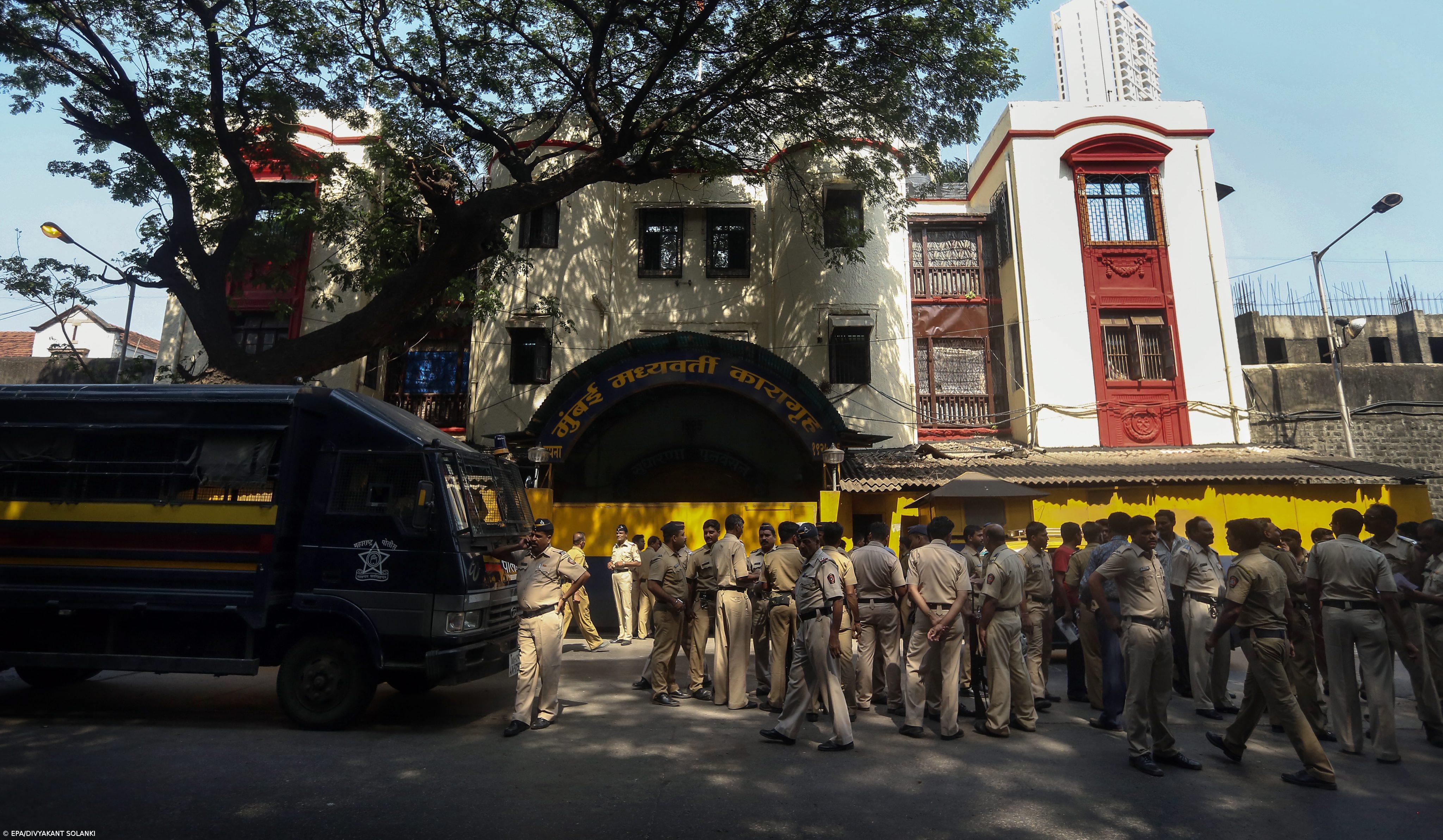 Justiça indiana condena à morte cinco homens por ataques em 2006 – Imagem 1