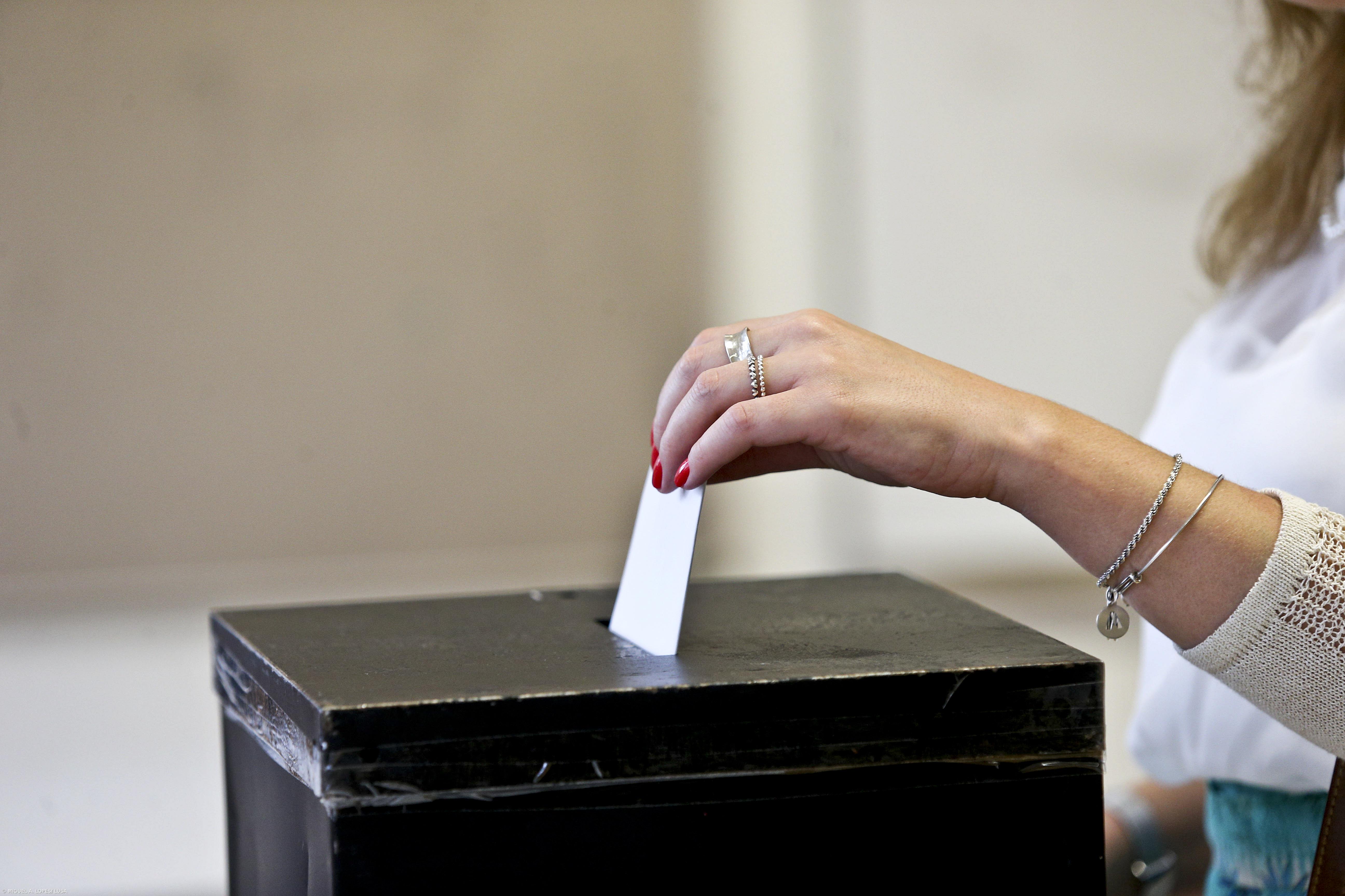 Candidata do PDR pela ilha Terceira quer combater medo e asfixia política – Imagem 1