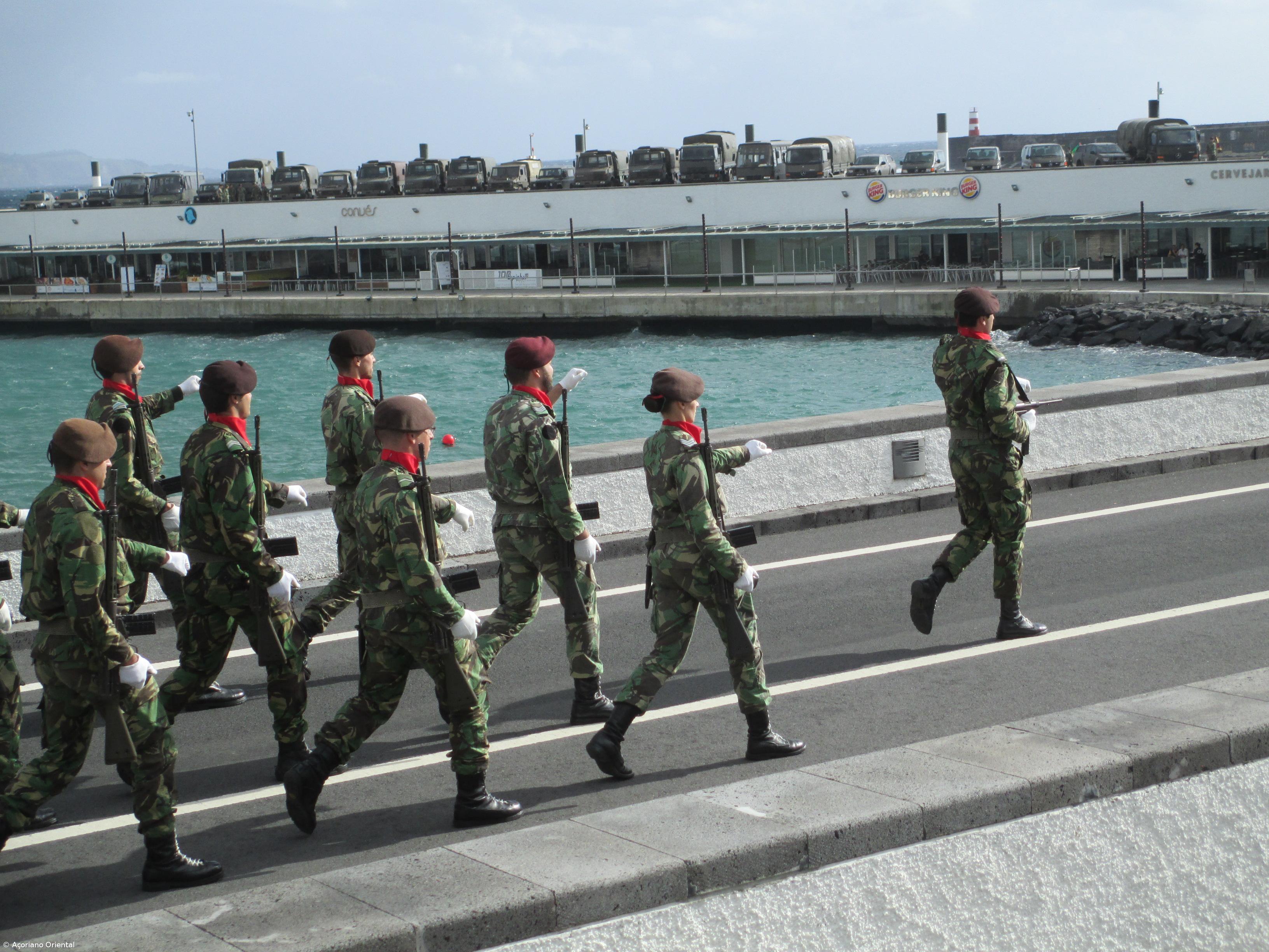 Cinco recrutas dos Comandos hospitalizados após exercício, três já tiveram alta, diz Exército – Imagem 1