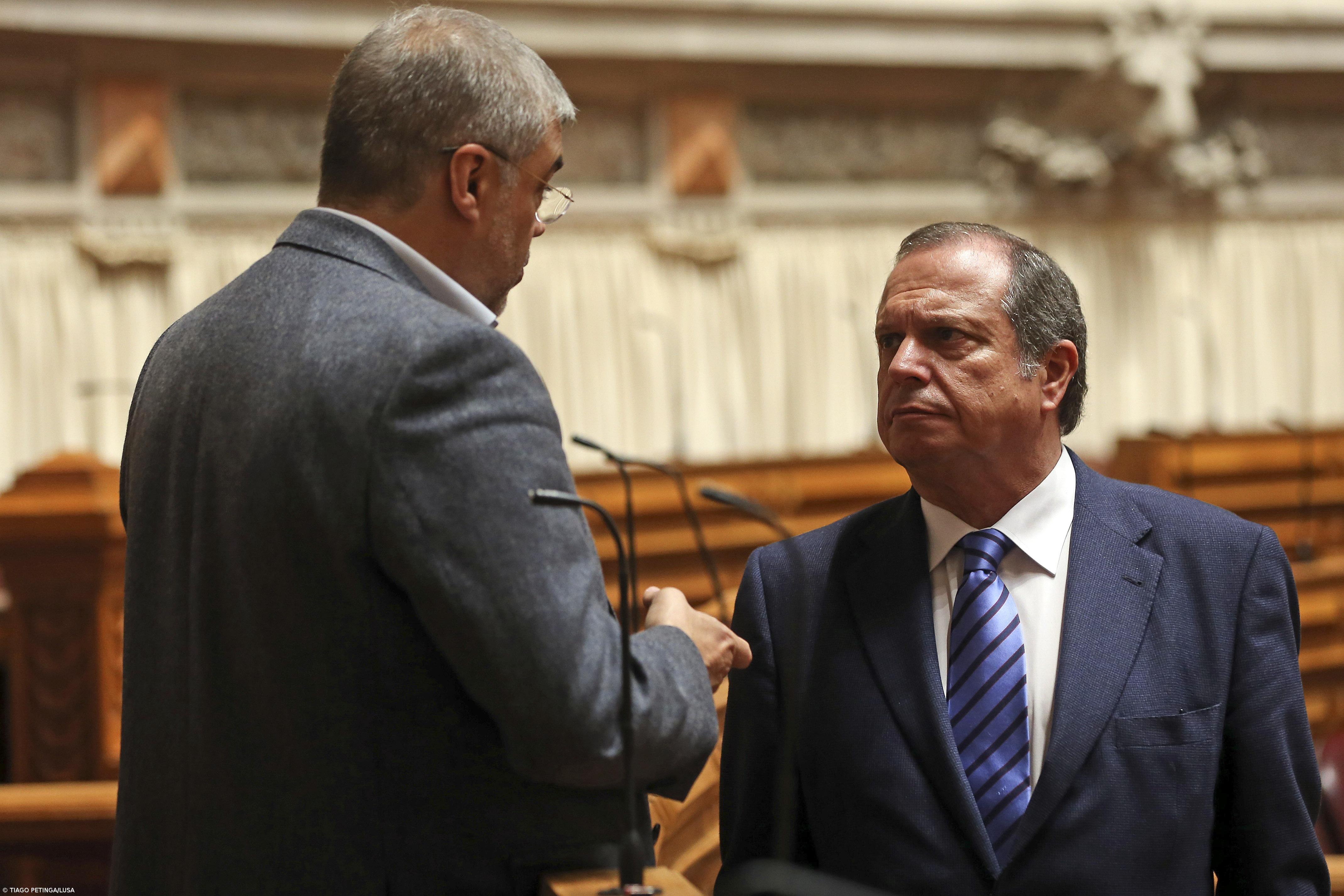 Moção de rejeição do PS fará "cair" Governo de Passos e Portas na terça-feira – Imagem 1