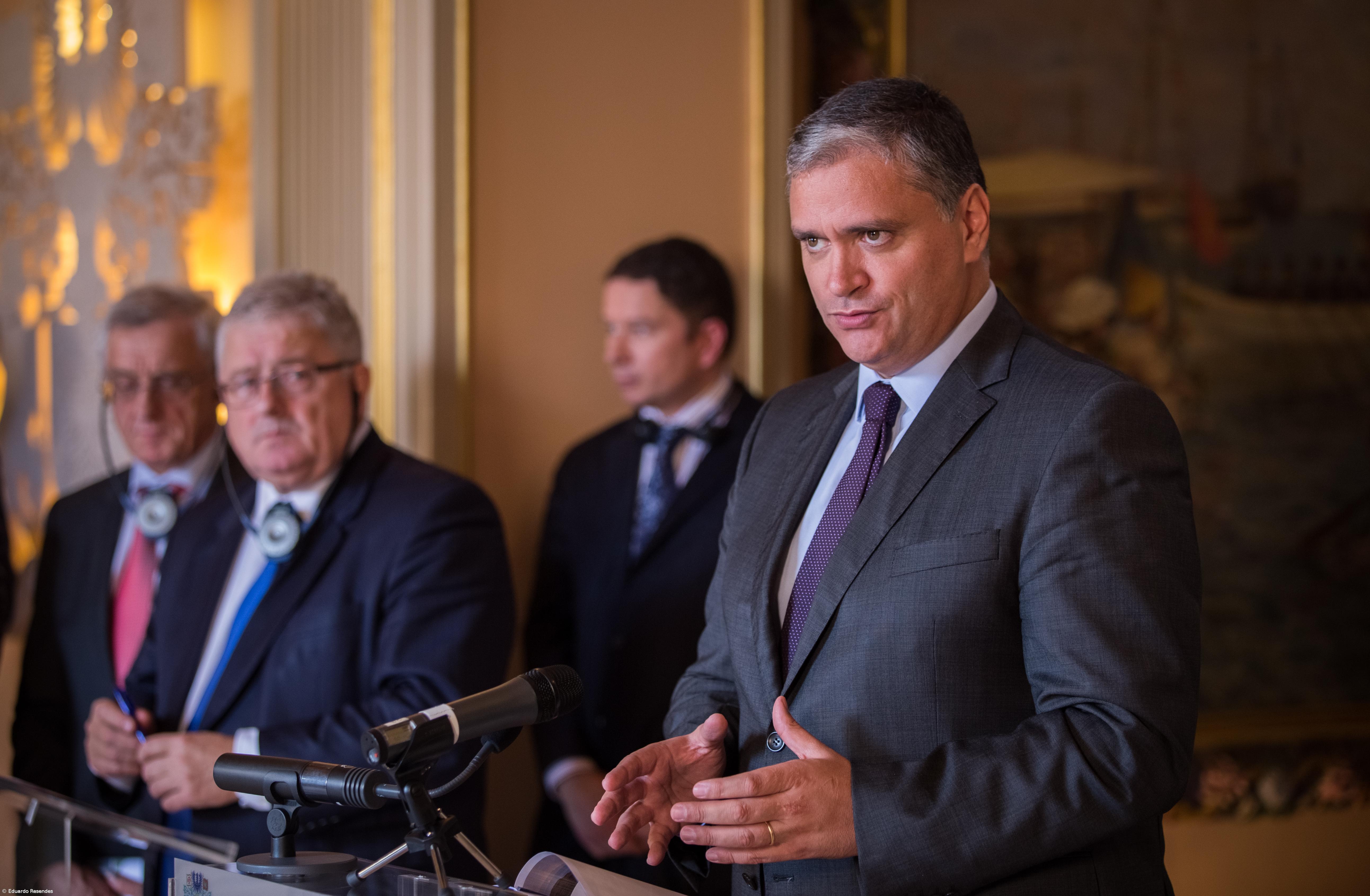 Presidente do Governo dos Açores quer que a UE cumpra com o Tratado Europeu – Imagem 1