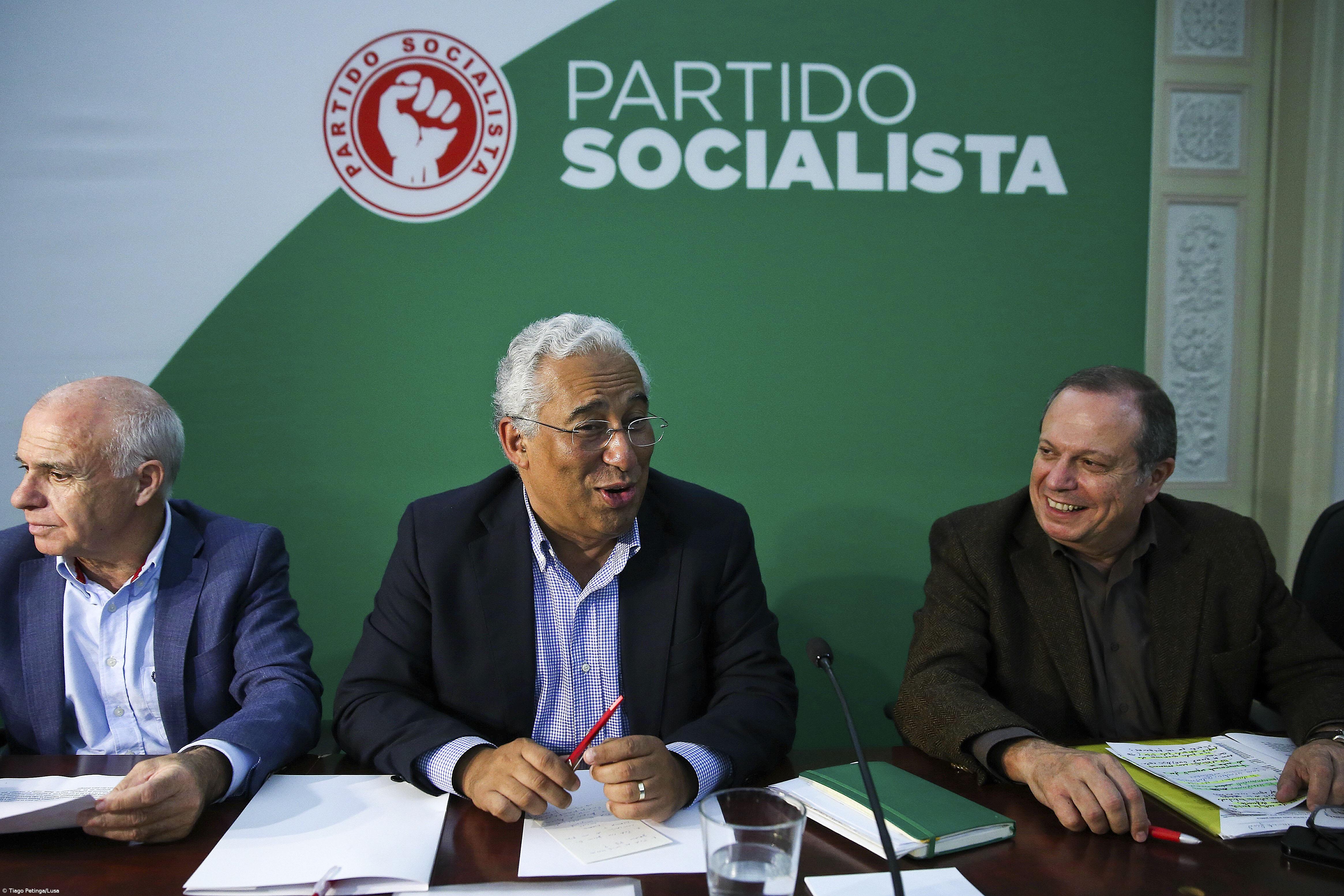 Comissão Política do PS aprova por larguíssima maioria acordo para governar com esquerda – Imagem 1