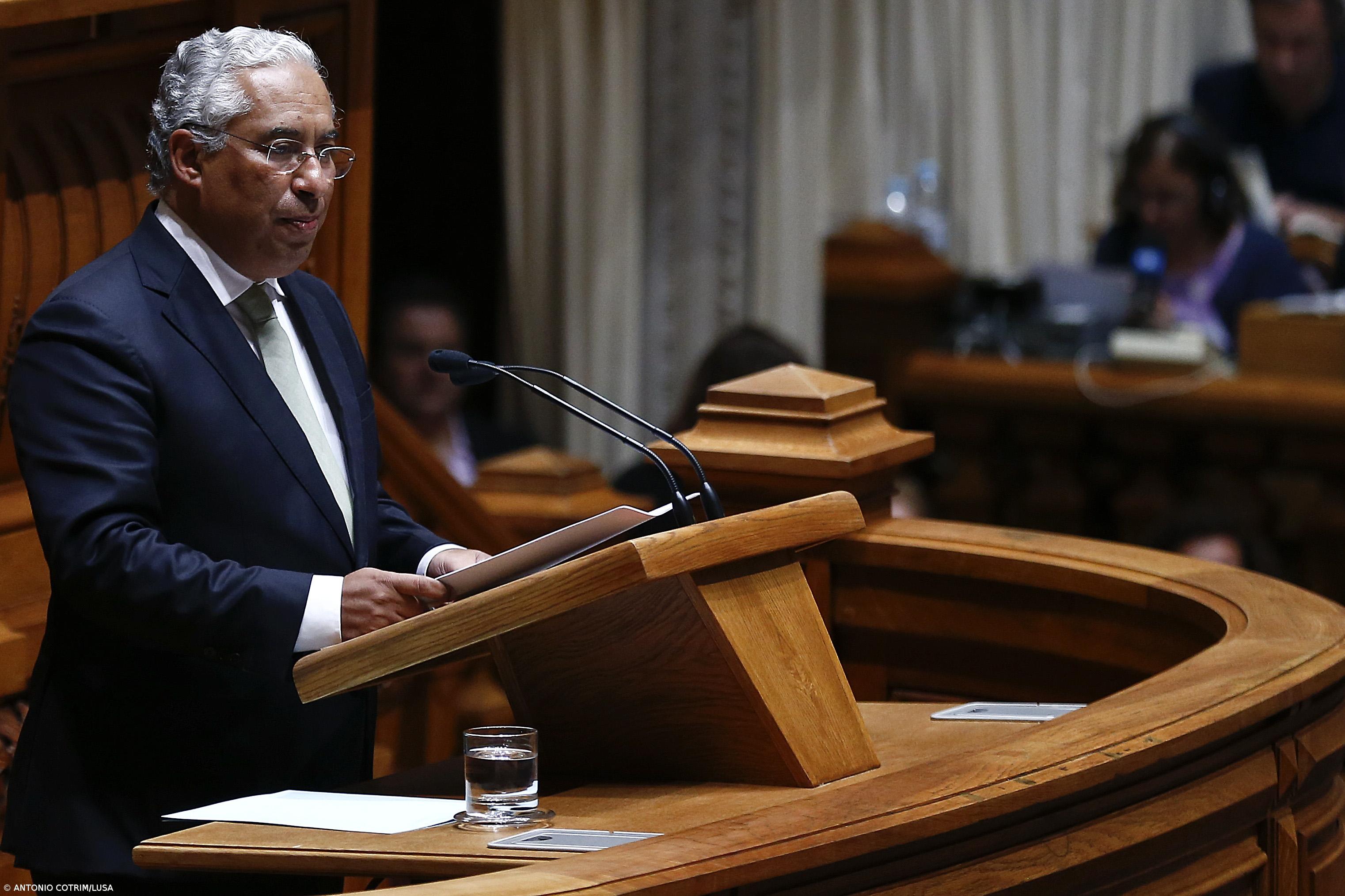 Primeiro-ministro abre debate quinzenal com Grandes Opções do Plano  – Imagem 1