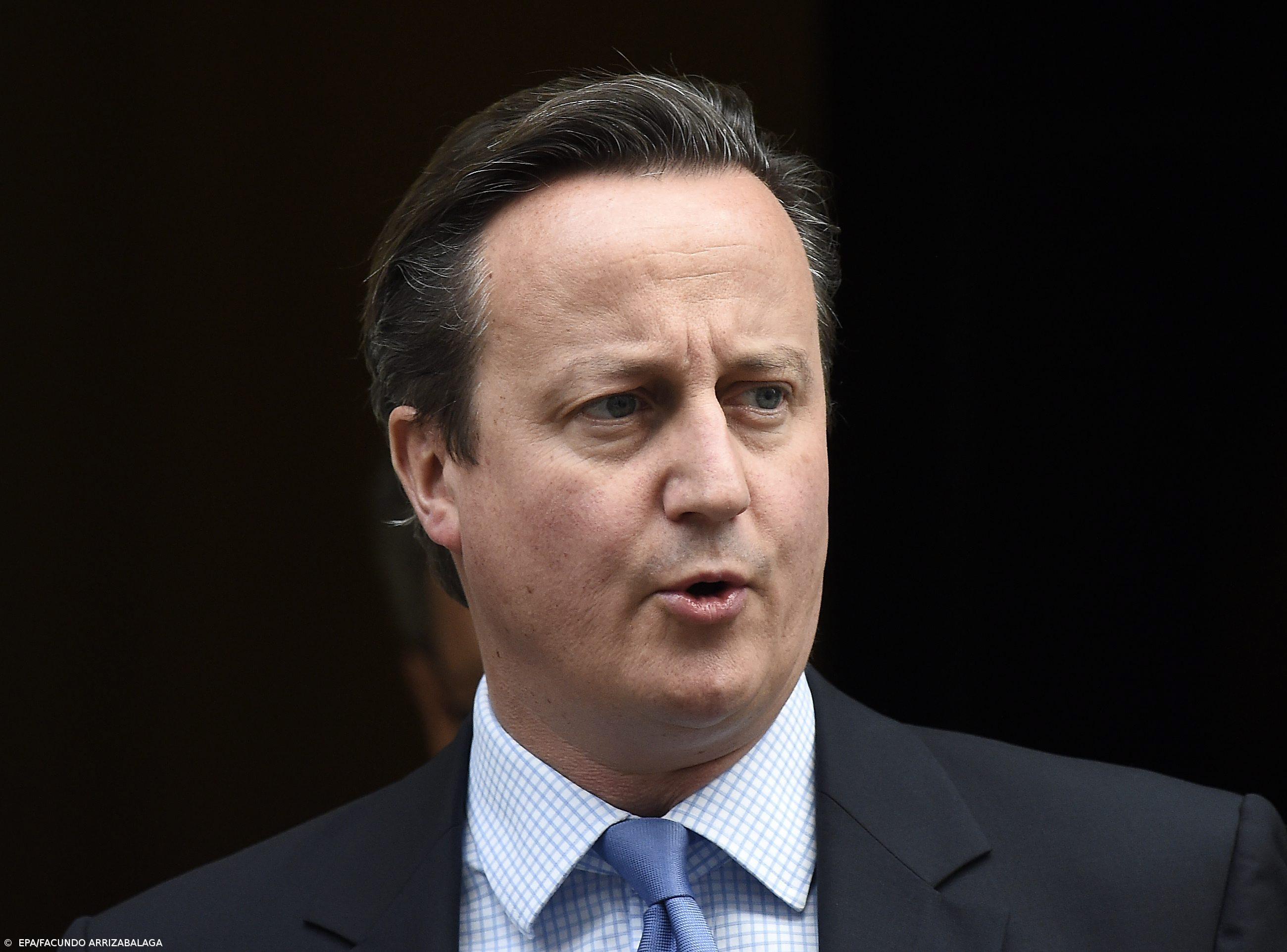 David Cameron defende no parlamento bombardeamentos contra grupo Estado Islâmico – Imagem 1