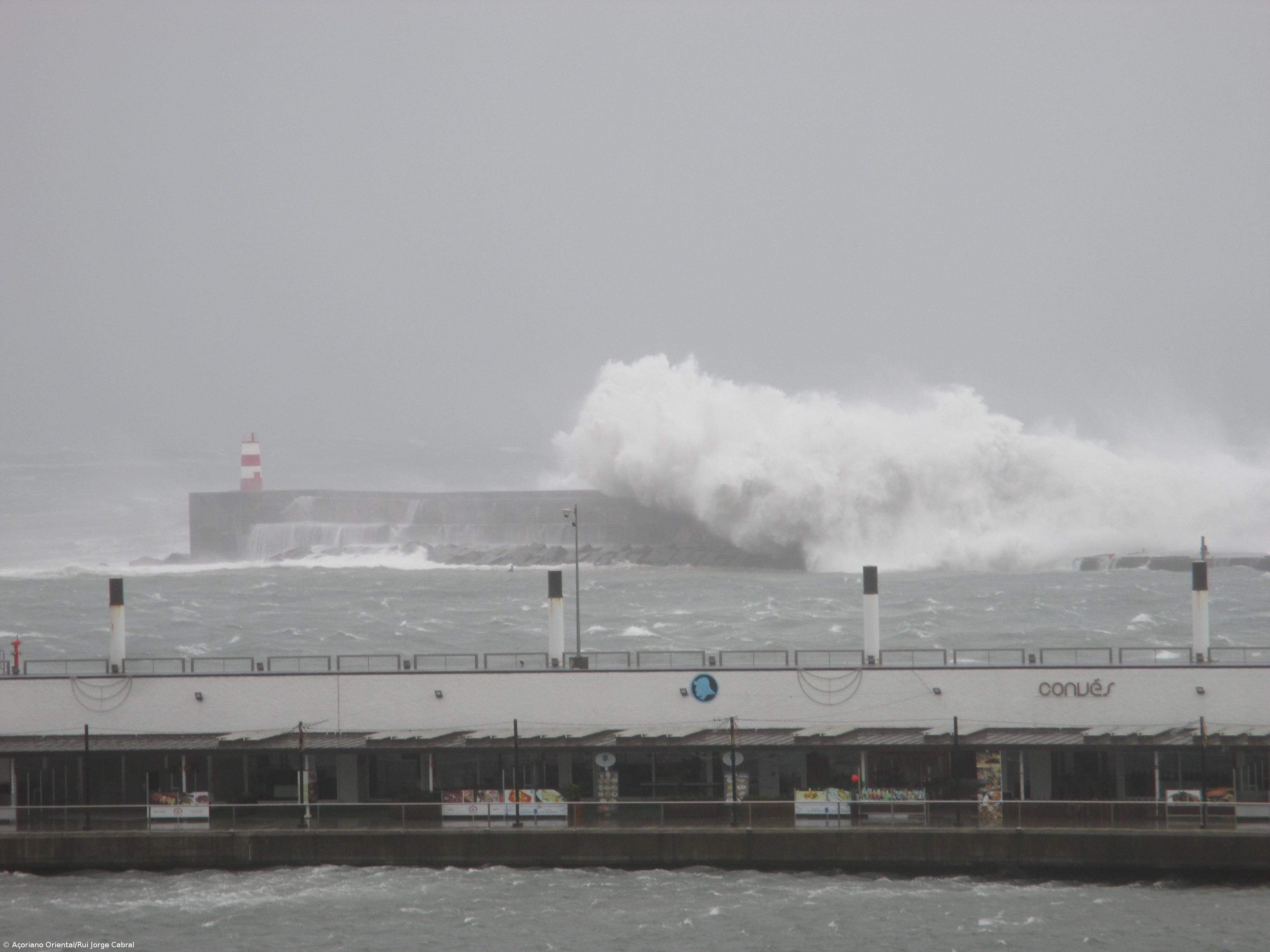 Governo dos Açores estima em 15 ME danos do mau tempo  – Imagem 1