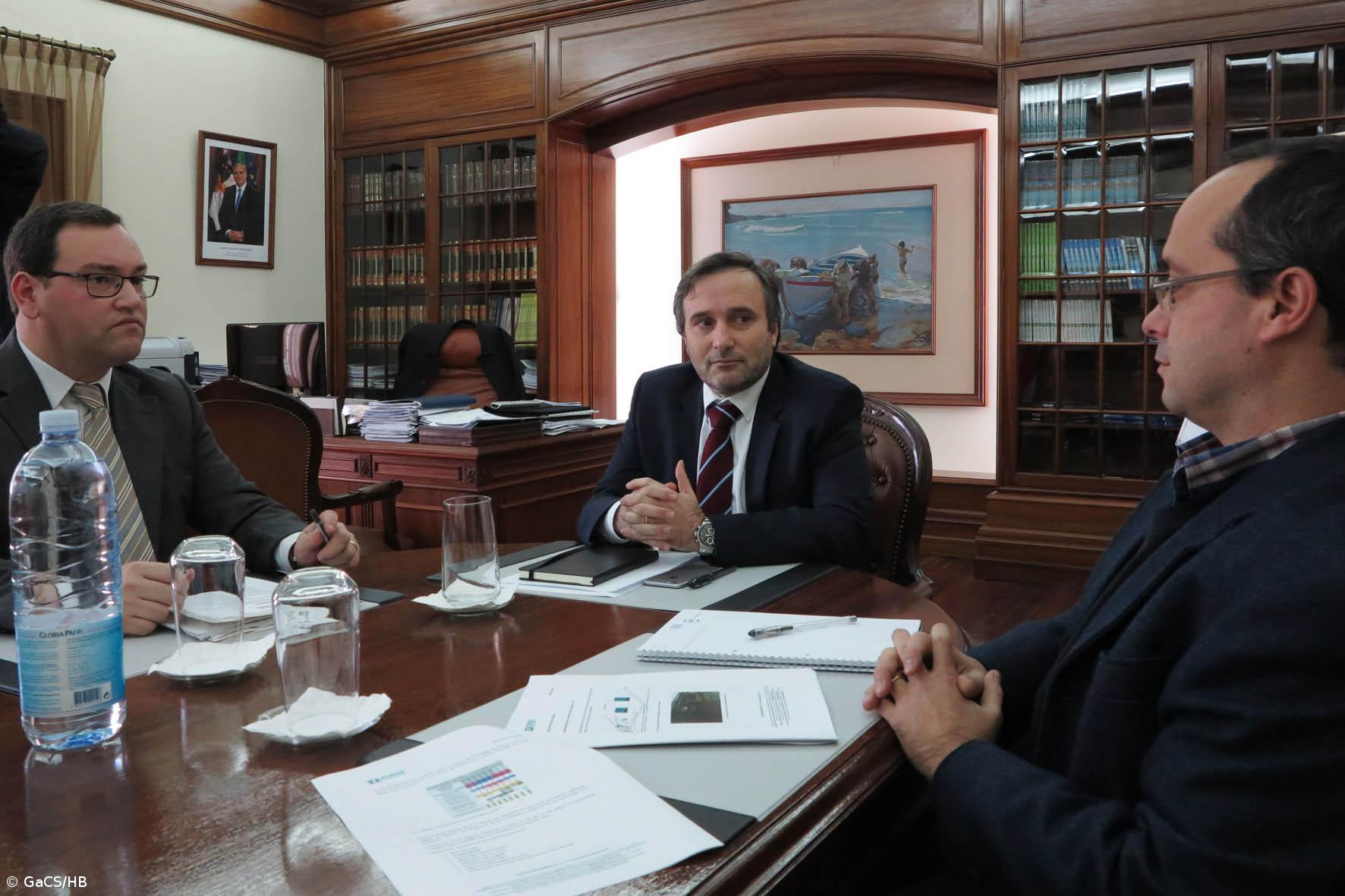 Governo lamenta críticas sobre porto de Ponta Delgada – Imagem 1