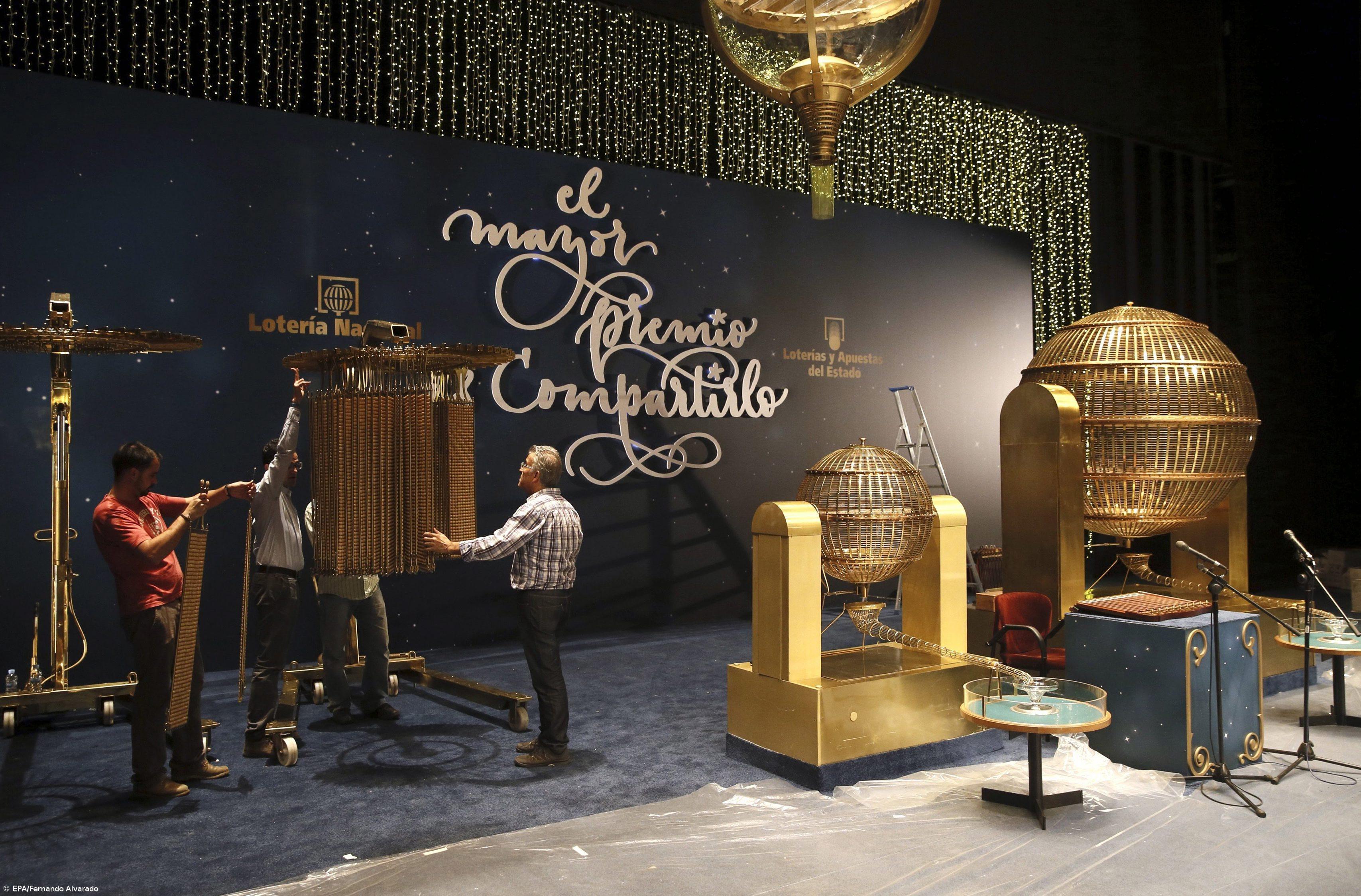 Vencedor da lotaria de Natal em Espanha é imigrante salvo pela Guarda Costeira – Imagem 1