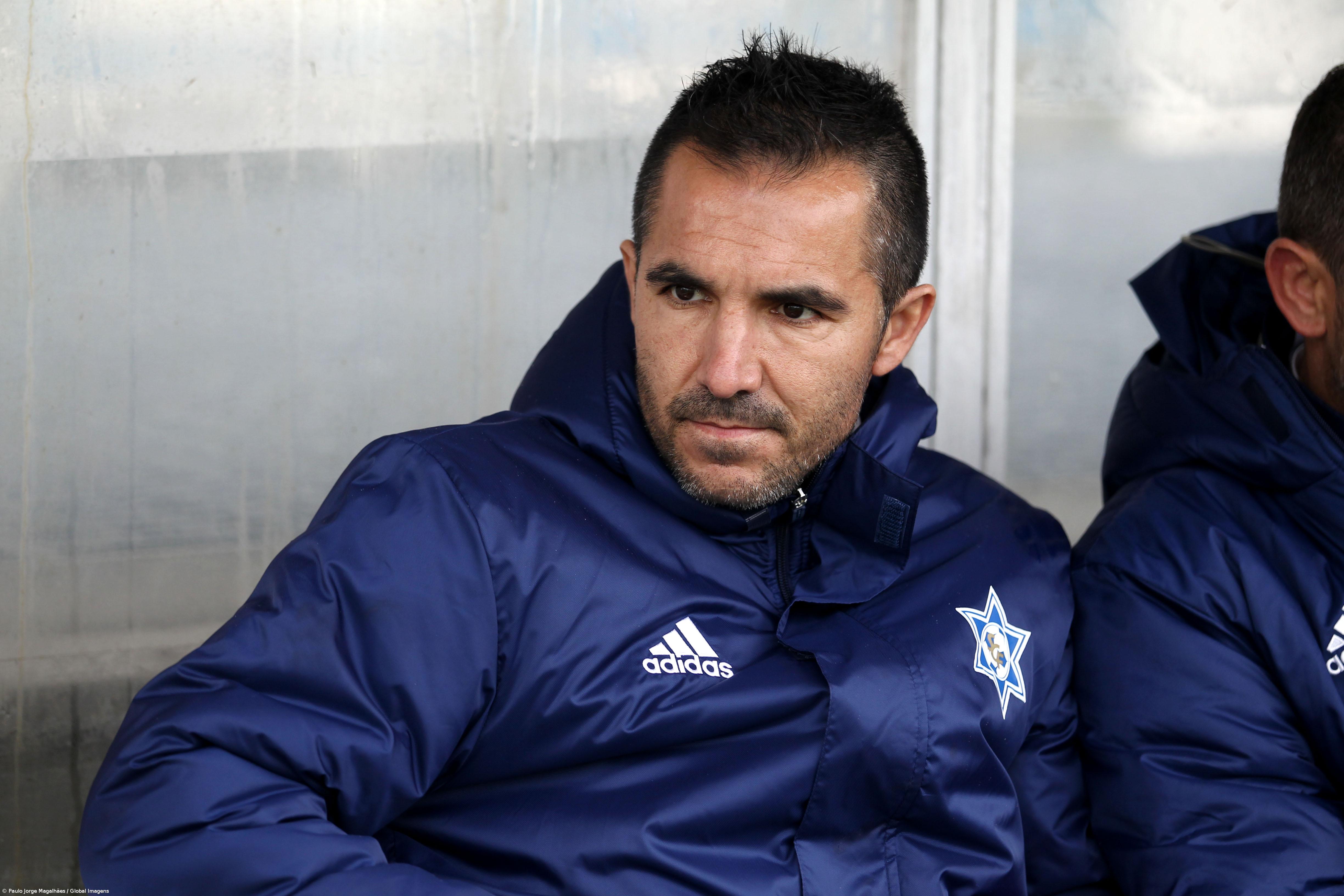 Carlos Pinto substitui Fernando Valente no Santa Clara – Imagem 1