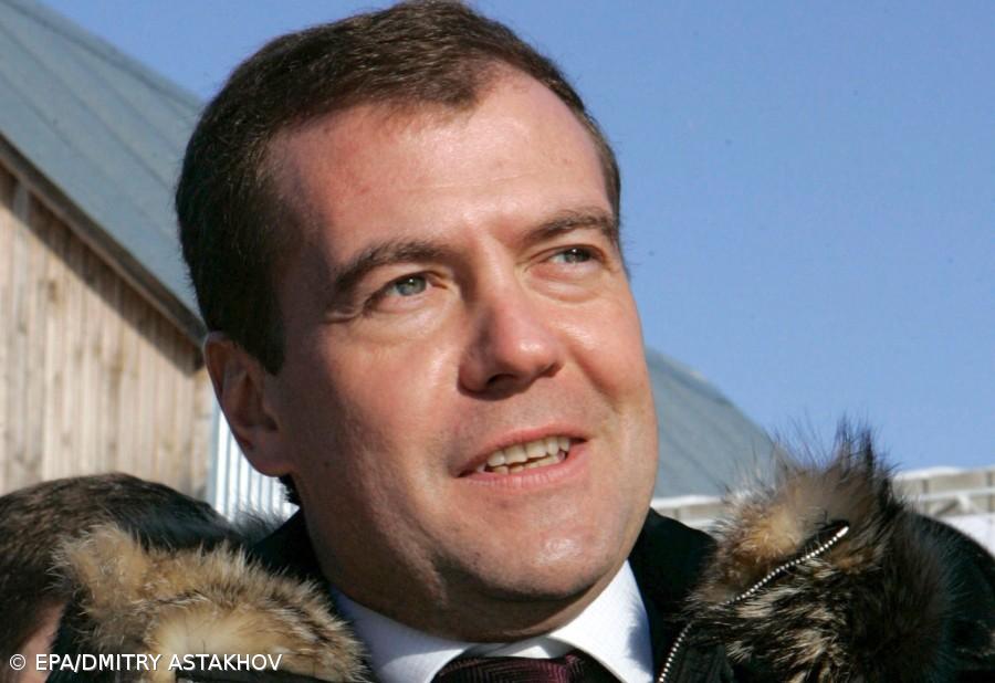 Medvedev espera superar dificuldades nas relações com NATO – Imagem 1