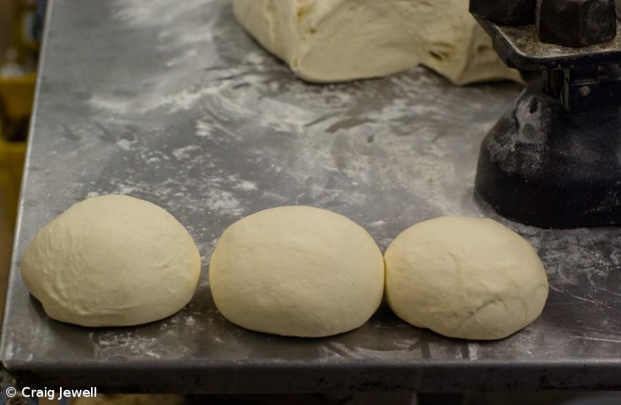 Padarias "low-cost" já são 16 num ano e chegam a estações de comboio e ao Brasil – Imagem 1