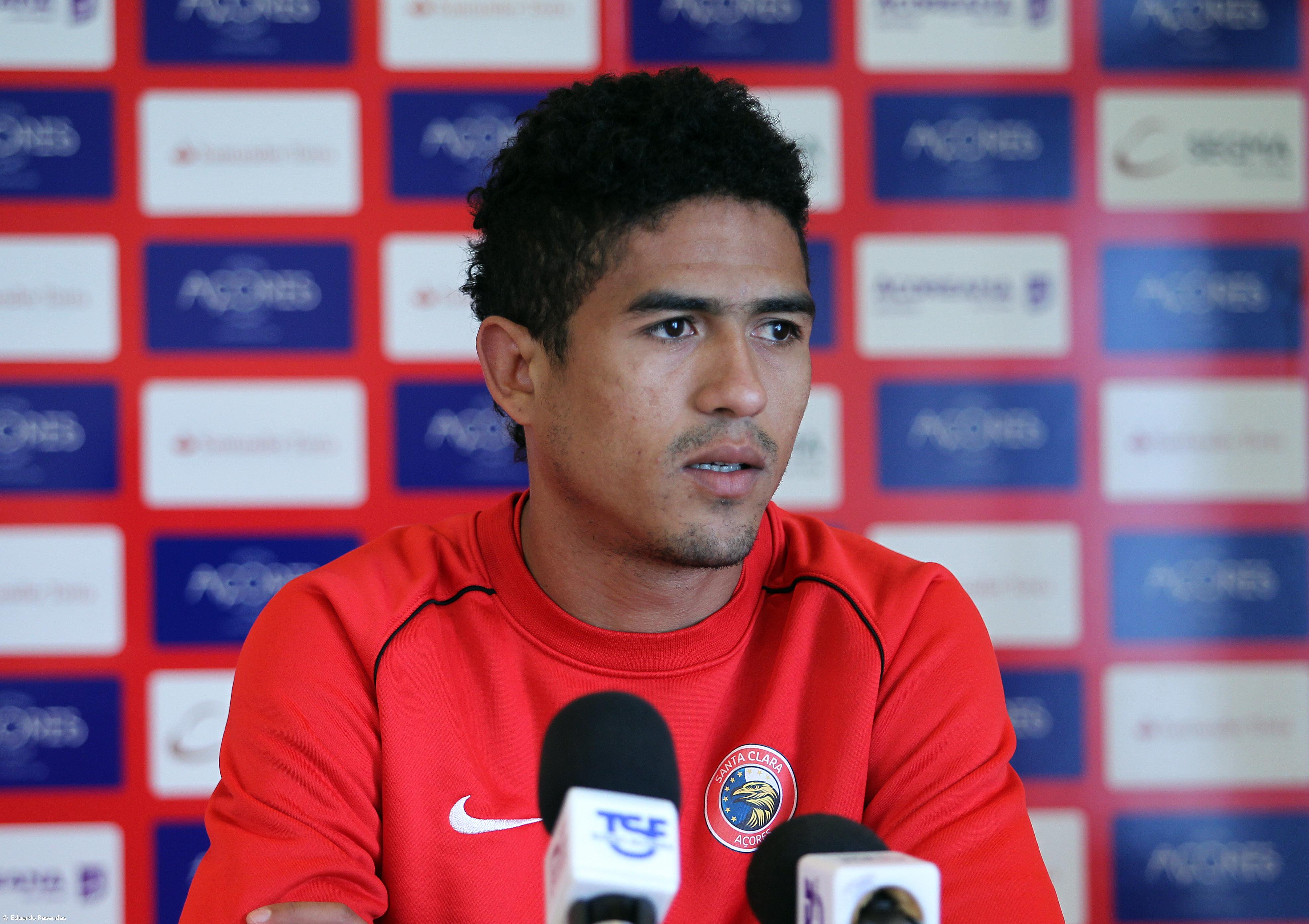 Santa Clara empresta Sountoura e Batatinha rescinde – Imagem 1