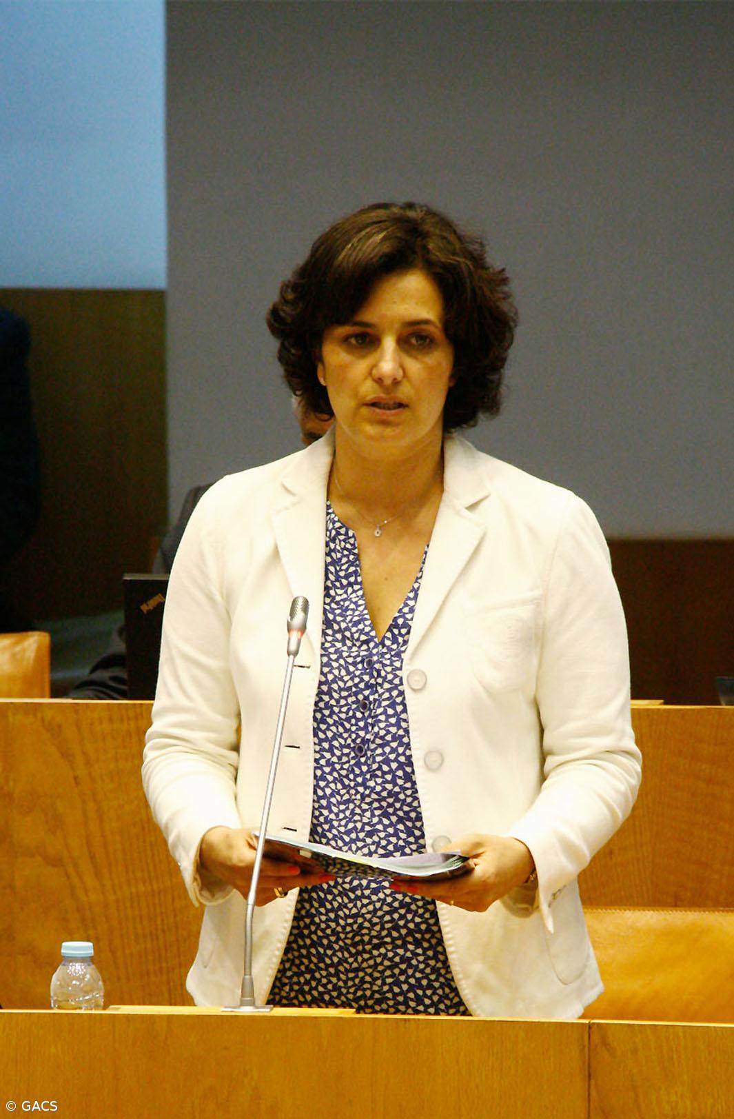 Governo Regional assegura manutenção do direito ao 'cheque pequenino' – Imagem 1