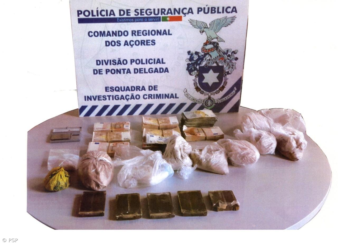 PSP detém nos Açores seis suspeitos de tráfico e apreende droga avaliada em 300 mil euros – Imagem 1