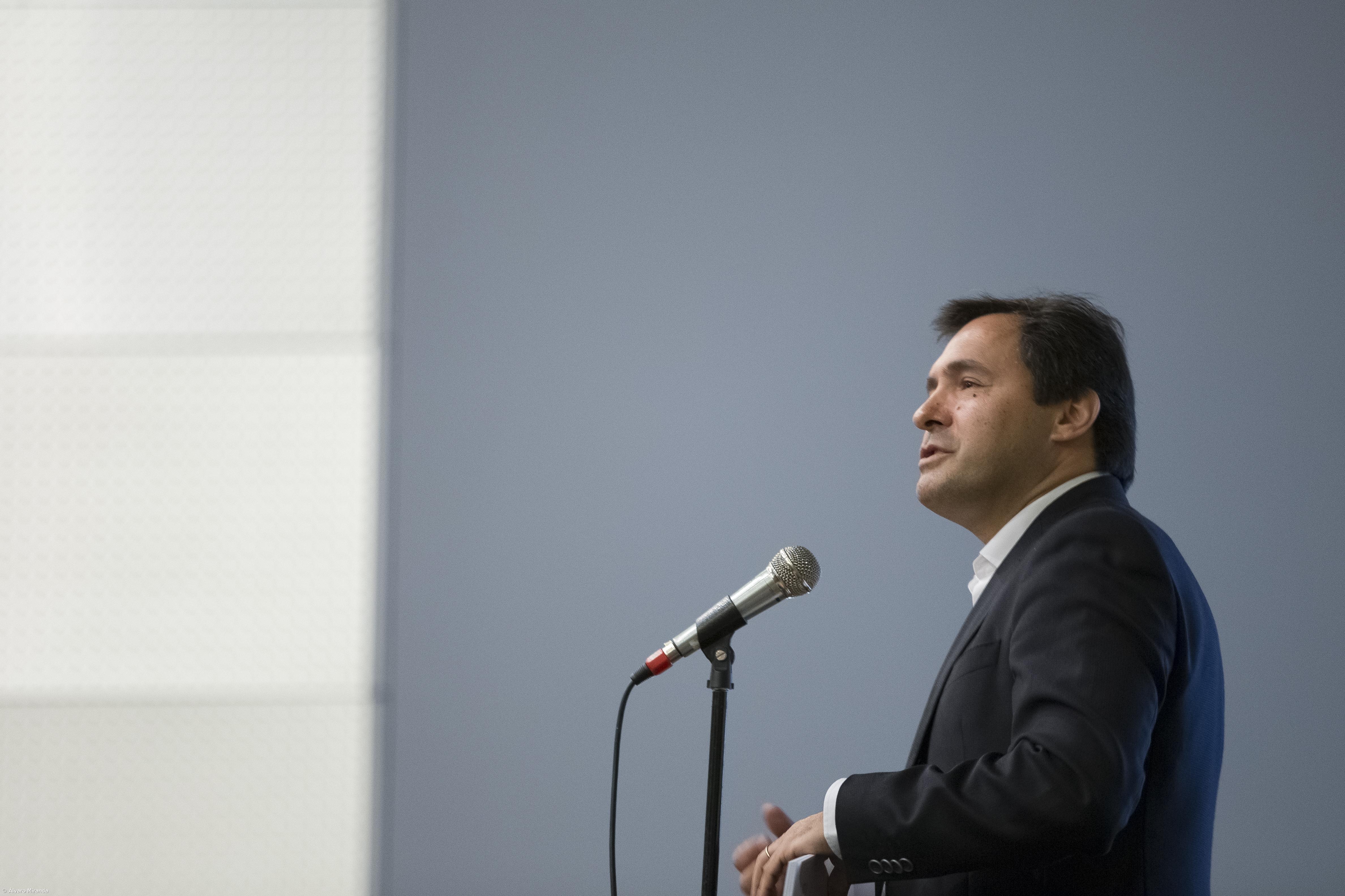 Sindicato reitera que há "injustiças" na transição de carreira docente nos Açores  – Imagem 1