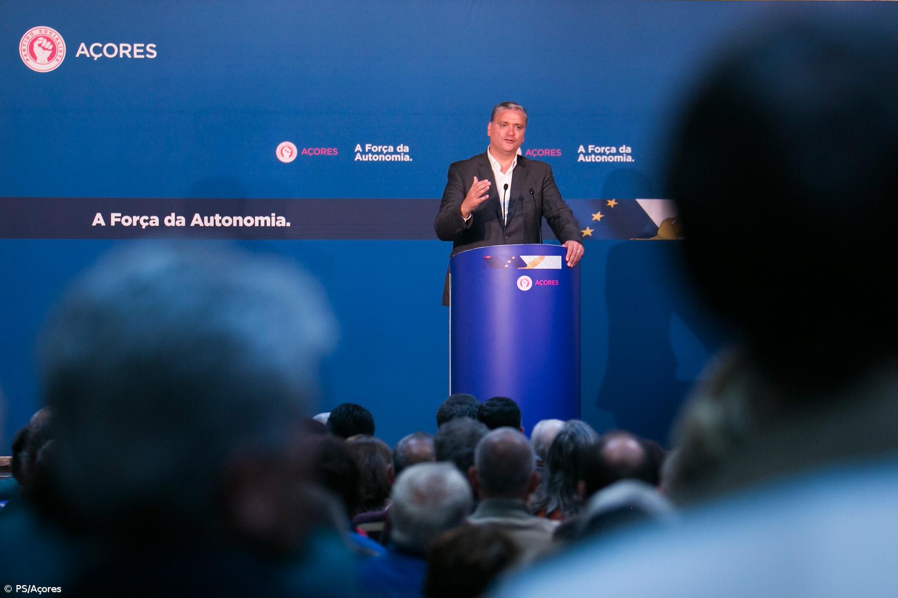 Vasco Cordeiro, o delfim de Carlos César que renovou a maioria absoluta para o PS – Imagem 1