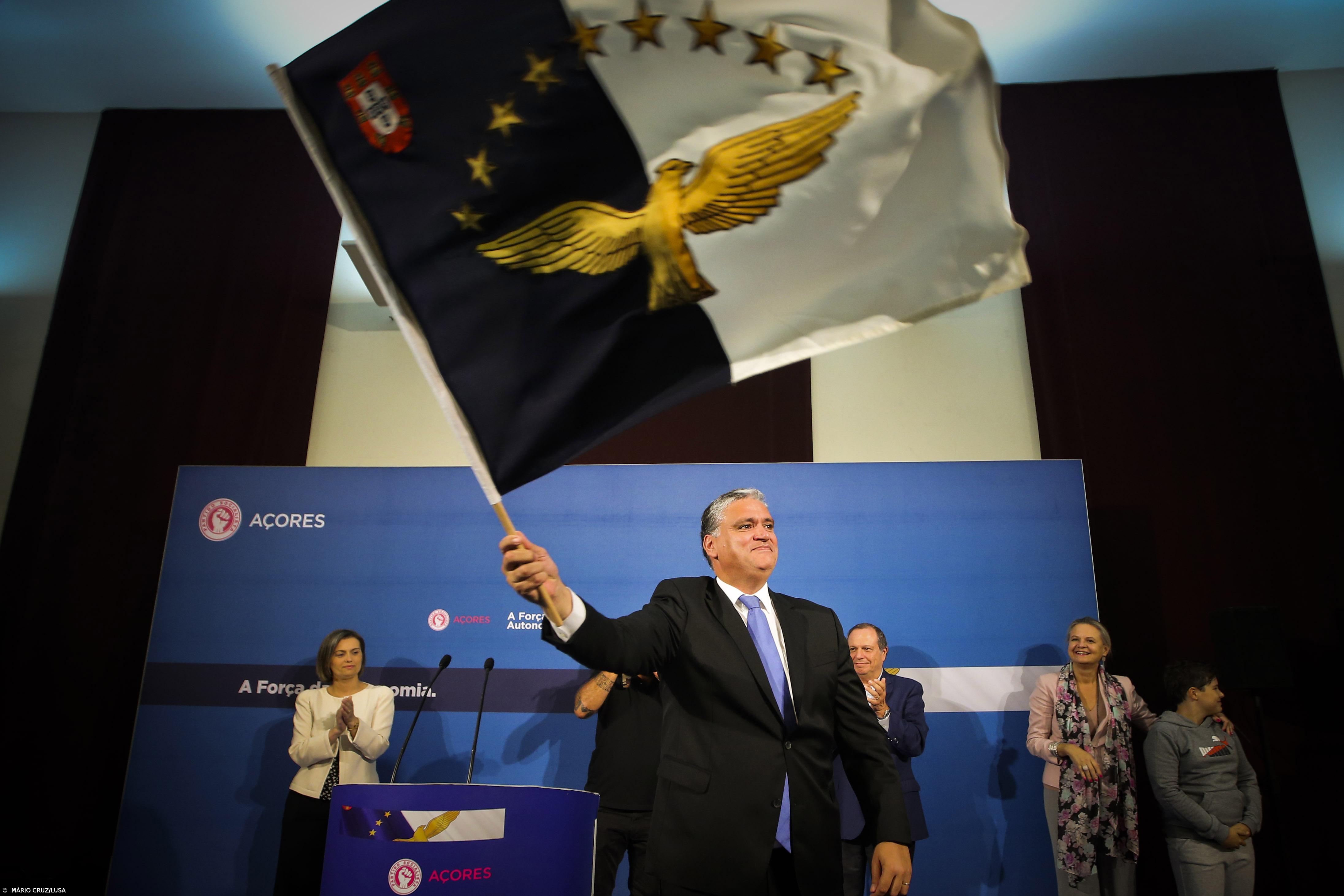 2016 foi o ano em que o PS conquistou a quinta maioria absoluta consecutiva nos Açores – Imagem 1