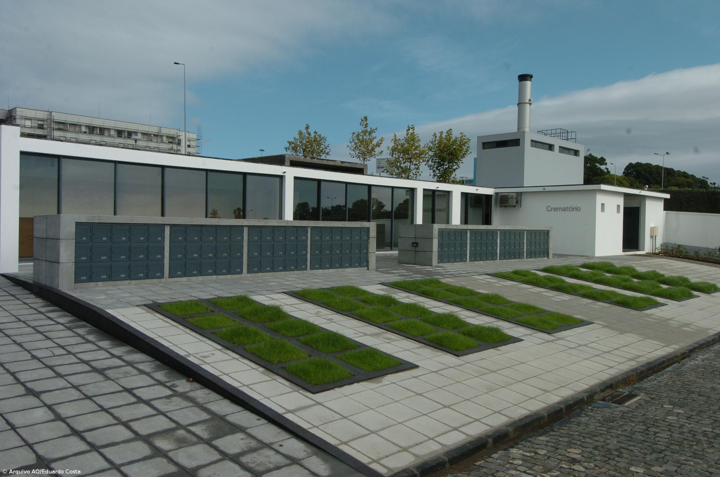 Vaticano proíbe dispersão de cinzas de mortos na natureza ou locais profanos – Imagem 1