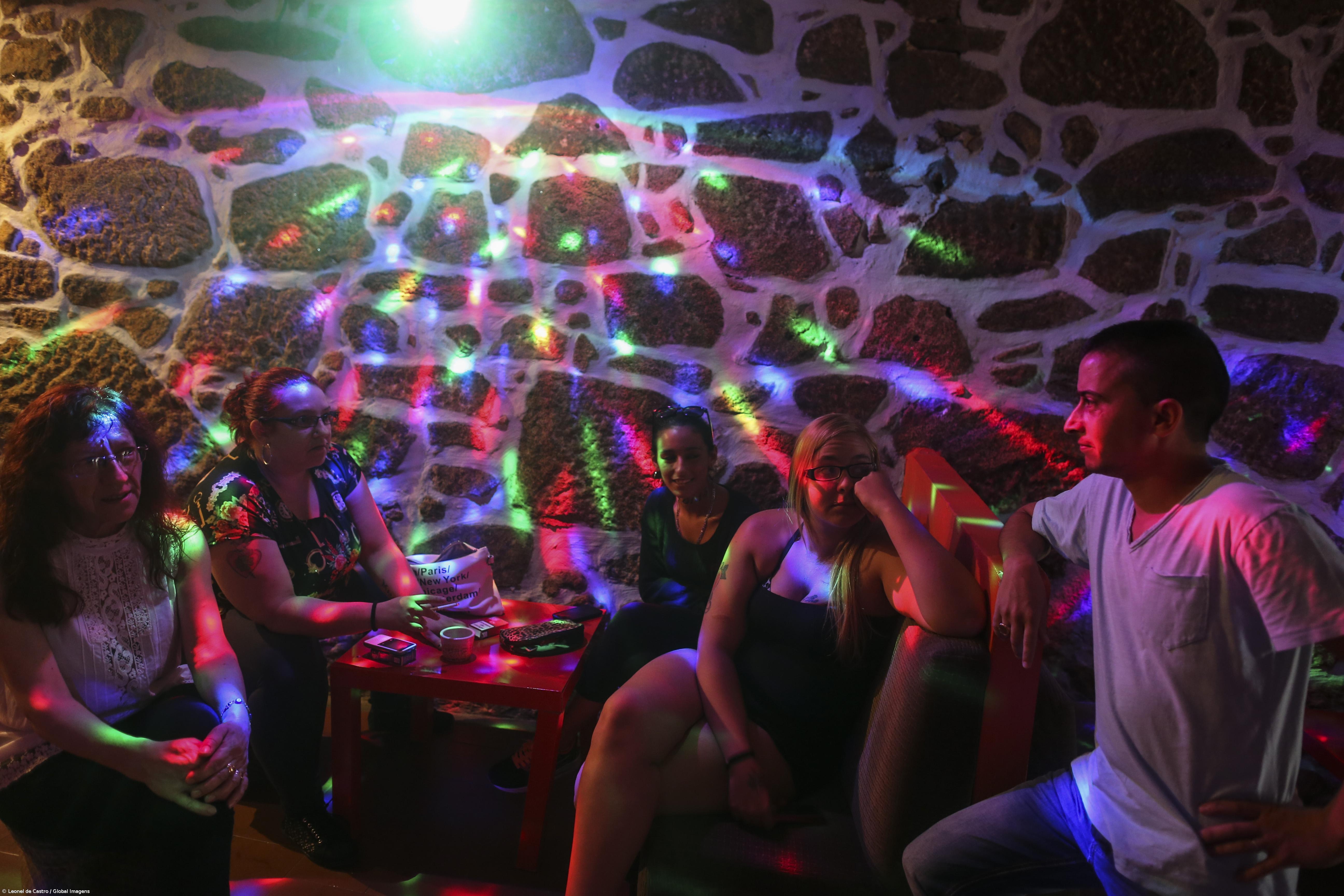 Equipa 'Ergue-te' ajuda mulheres a saírem da prostituição das ruas de Coimbra – Imagem 1