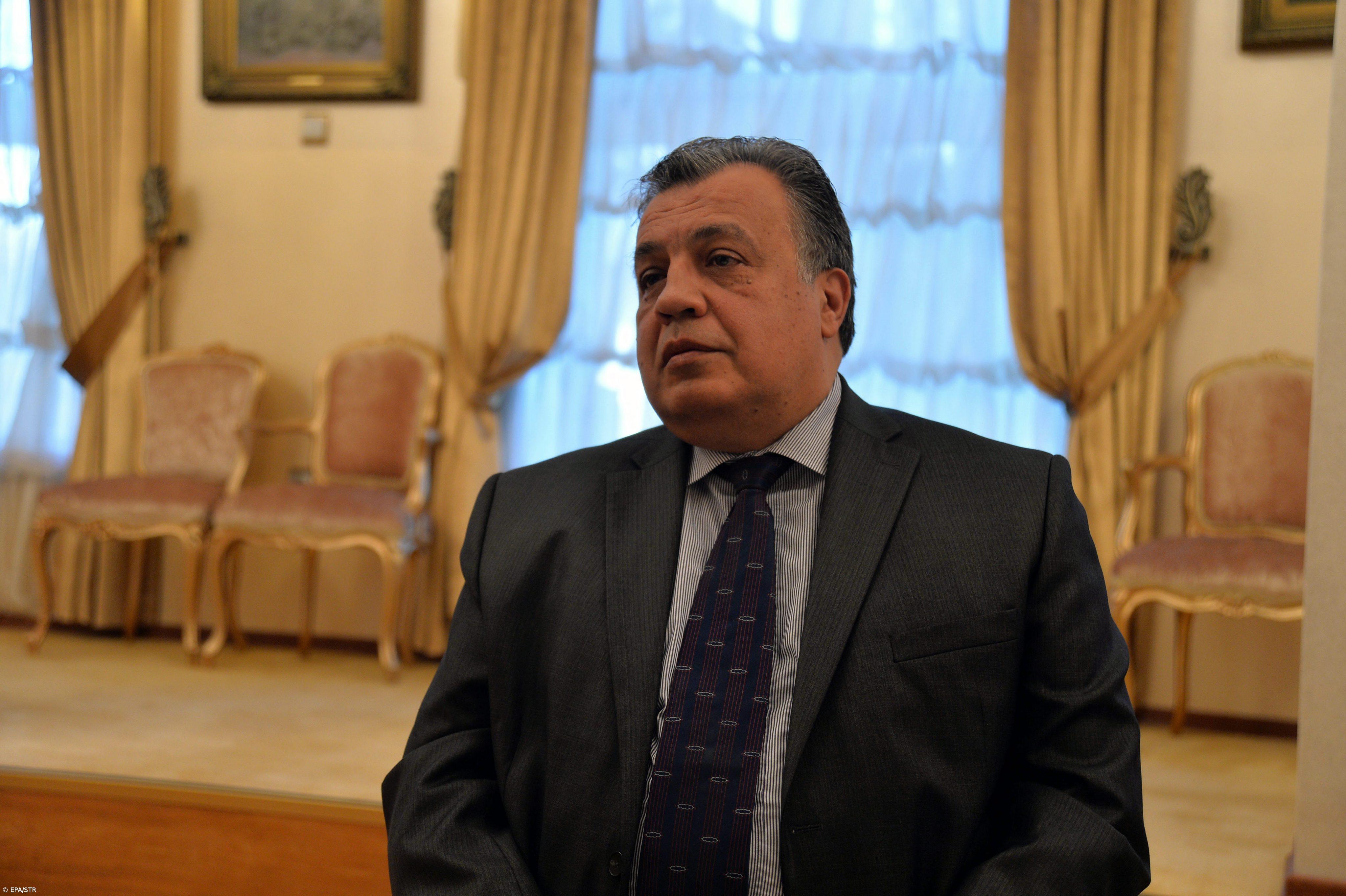 Morreu o embaixador russo atacado em Ancara – Imagem 1