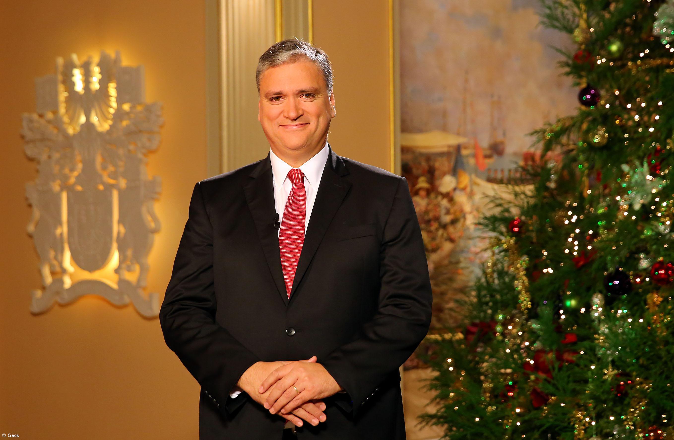 Presidente do Governo dos Açores diz que 2016 foi exigente mas há sinais de retoma – Imagem 1