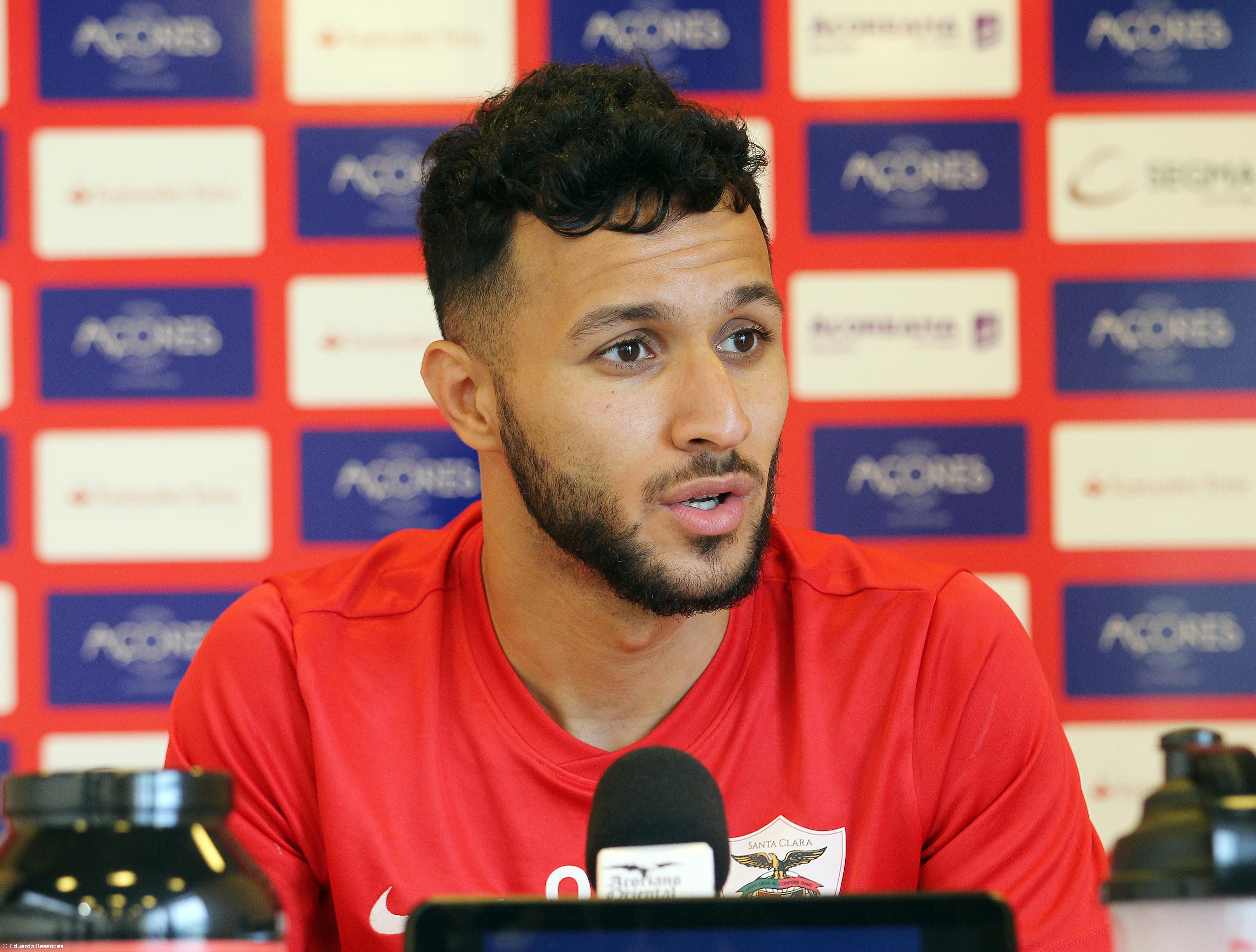 Capitão do Santa Clara quer “fazer história” frente ao Benfica – Imagem 1