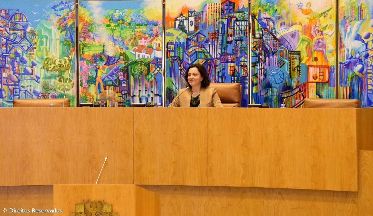 Parlamento dos Açores admite que documentos foram "inadvertidamente digitalizados" – Imagem 1