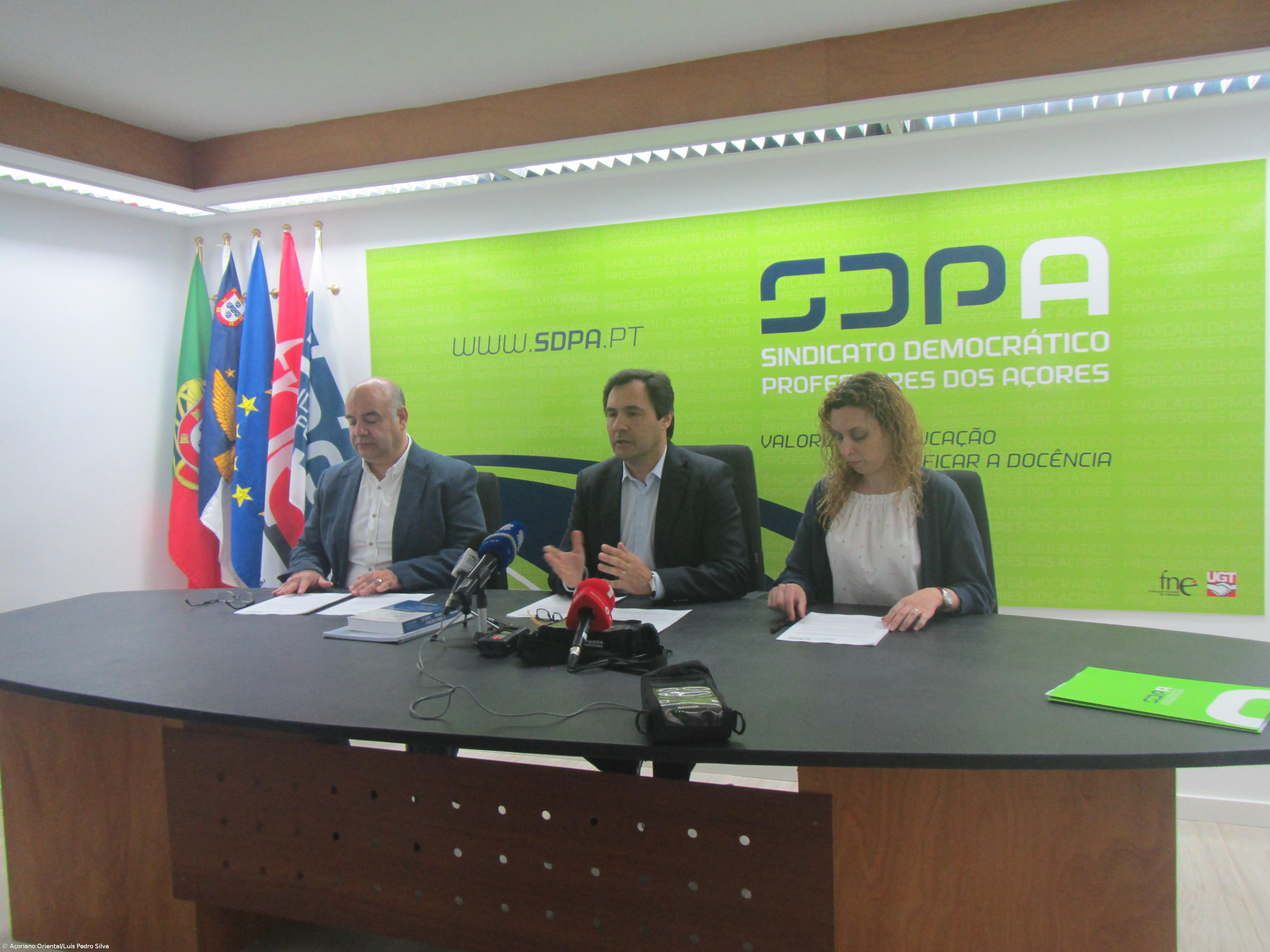 Sindicato de professores mantém greve de três dias em janeiro  – Imagem 1