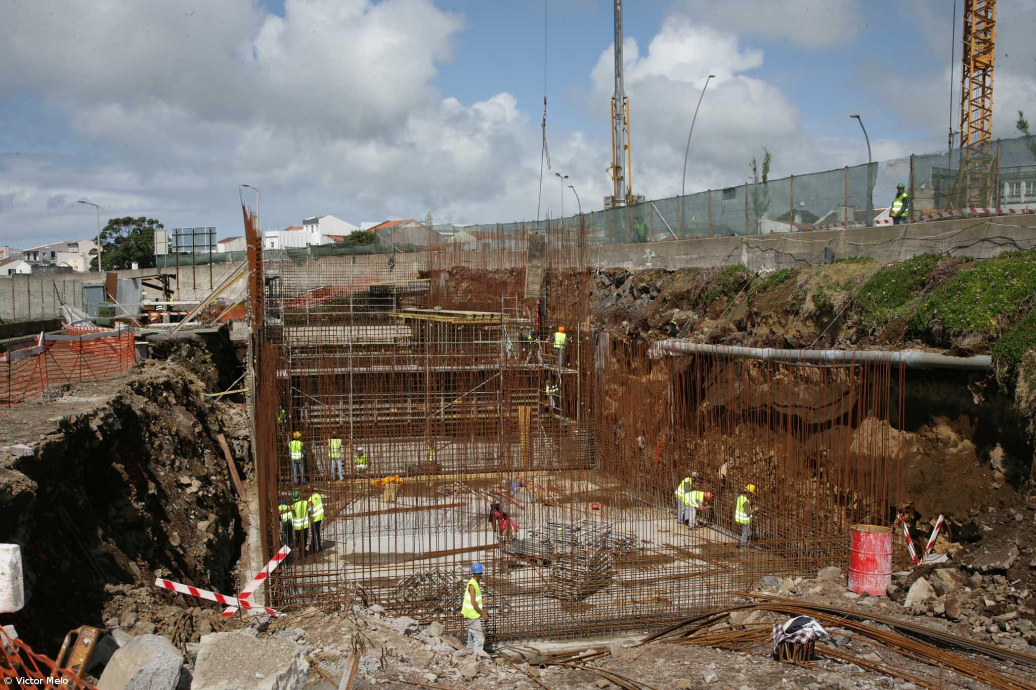 Perto de 375 mil pessoas com subsídio de desemprego em outubro – Imagem 1