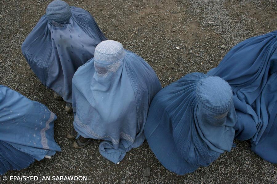 ONU procura resposta comum contra talibãs por obrigarem mulheres afegãs a usar burca – Imagem 1