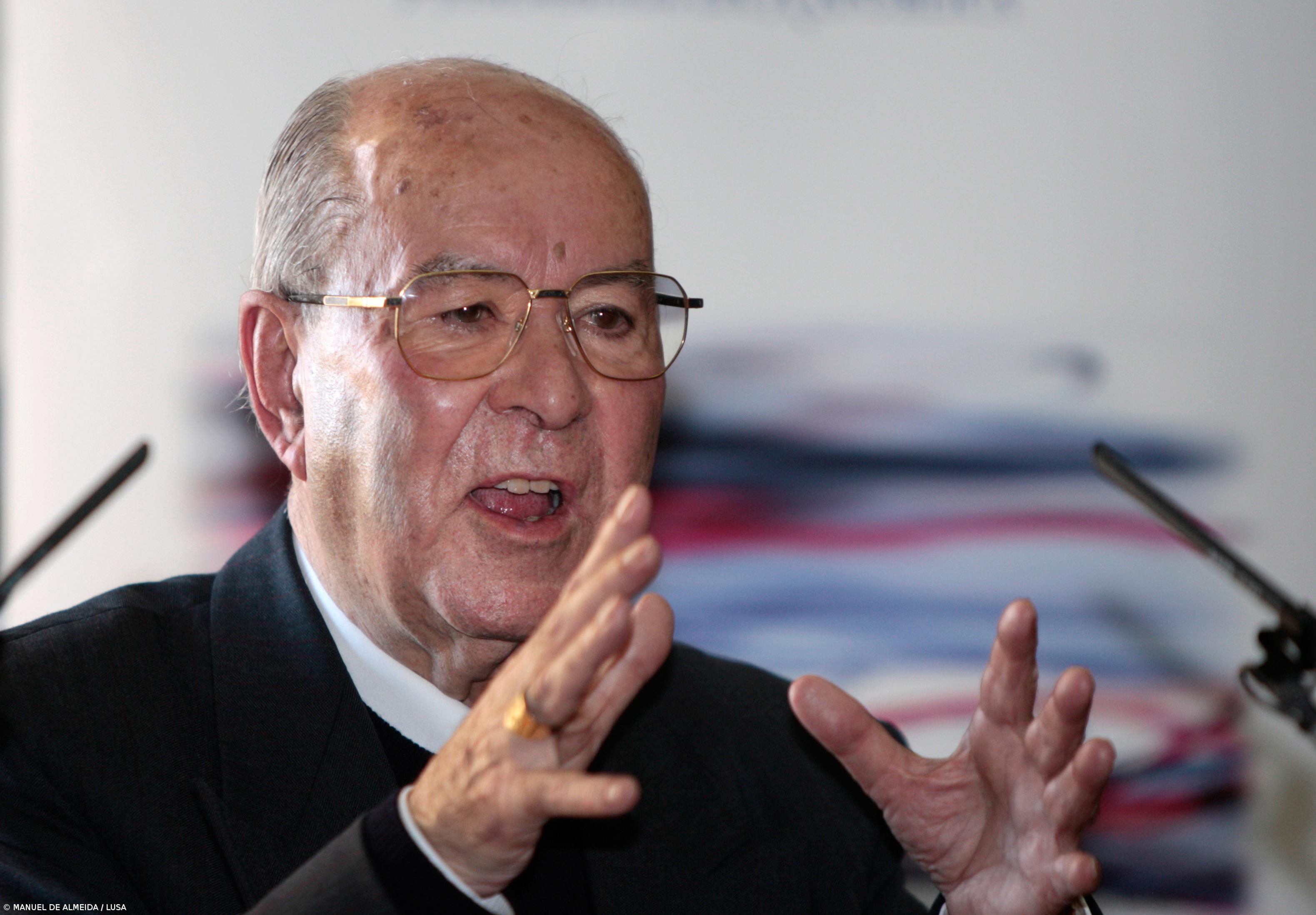 Faleceu D. Manuel Martins o ‘bispo vermelho’ de Setúbal – Imagem 1