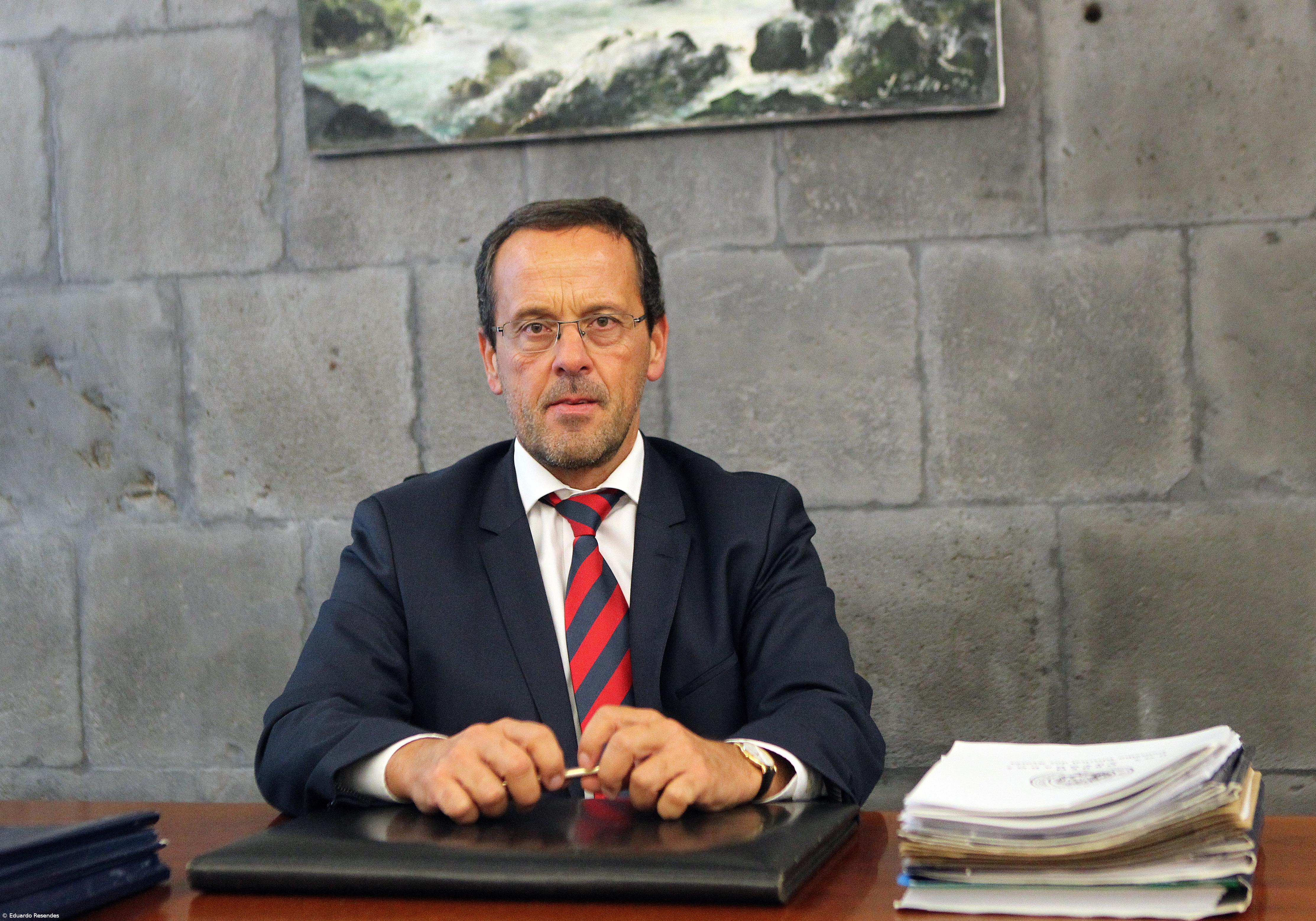 Assembleia Regional “entrou no epicentro da política açoriana”  – Imagem 1