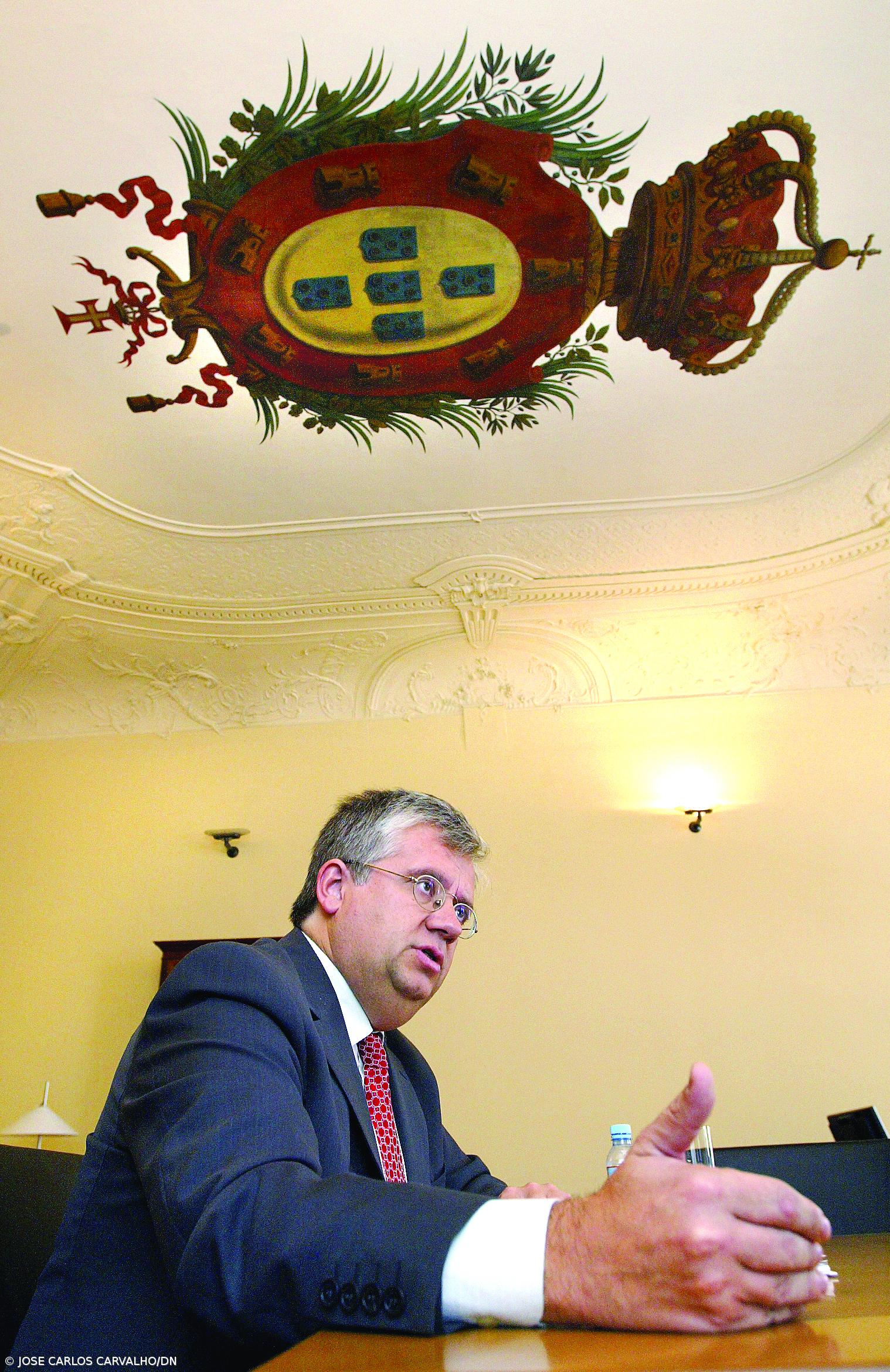 Eduardo Cabrita ministro da Administração Interna e Pedro Siza Vieira ministro Adjunto – Imagem 1