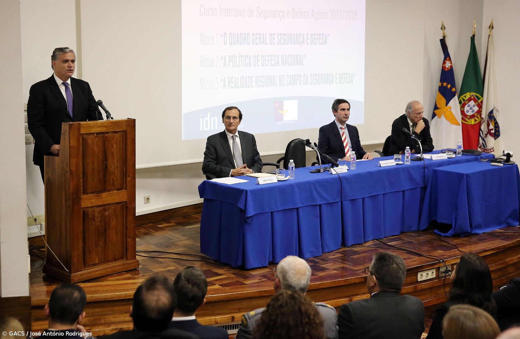  Portugal deve rever acordo bilateral se EUA não clarificarem posição sobre as Lajes – Imagem 1