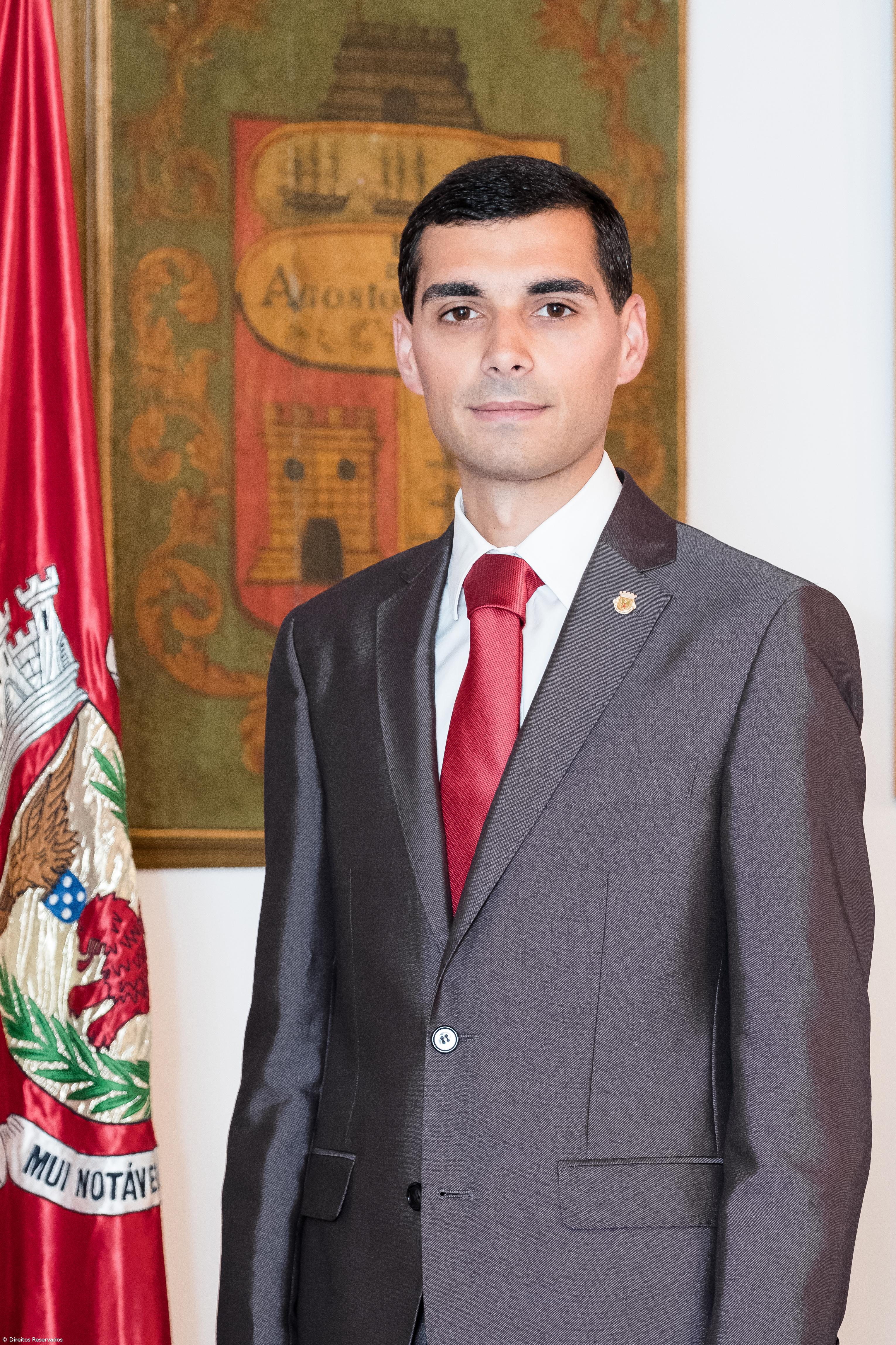 Santos Silva recusa a presença de Tibério Dinis na reunião com os EUA – Imagem 1