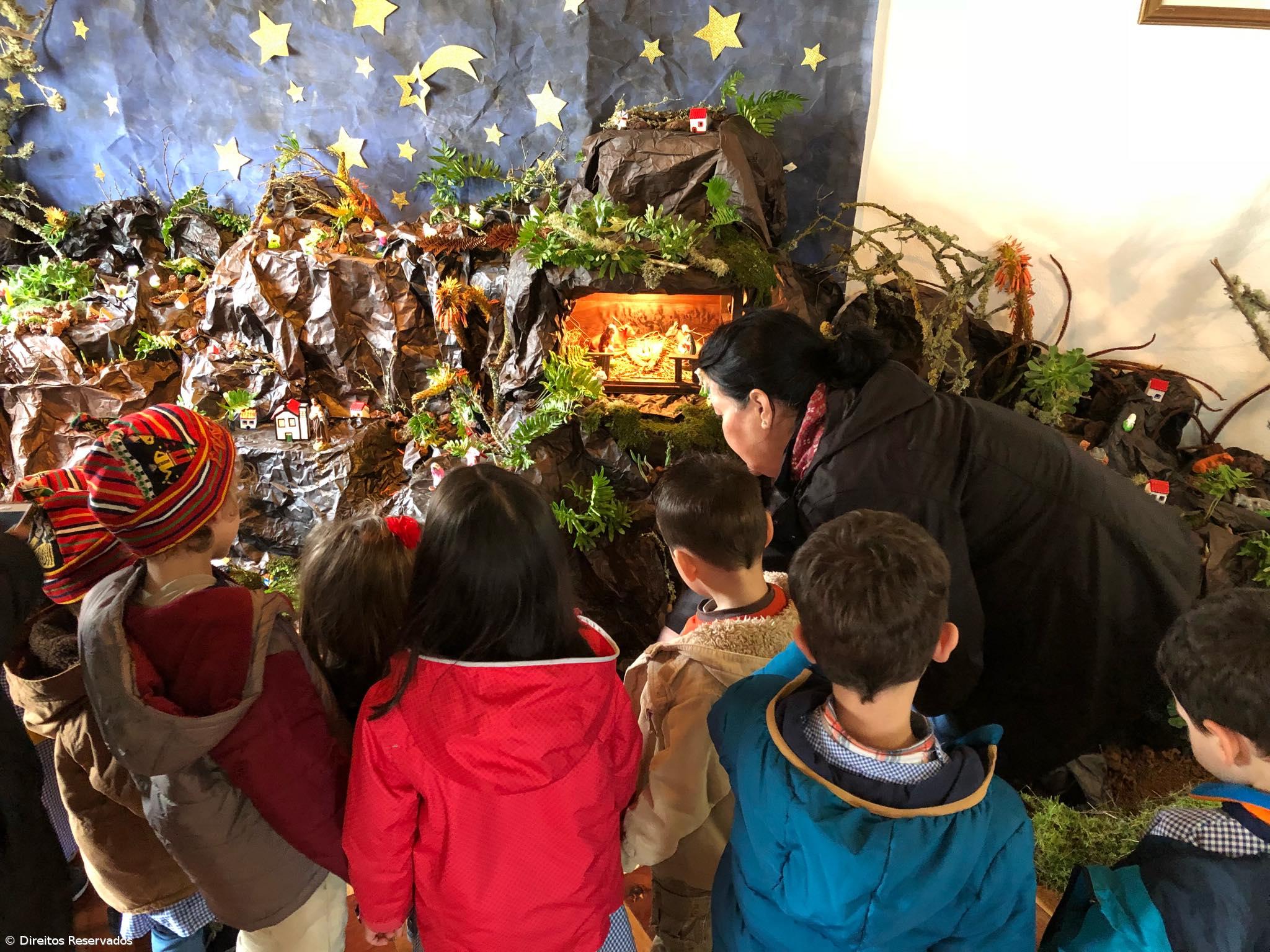 200 alunos açorianos visitam presépio da Casa da Madeira – Imagem 3