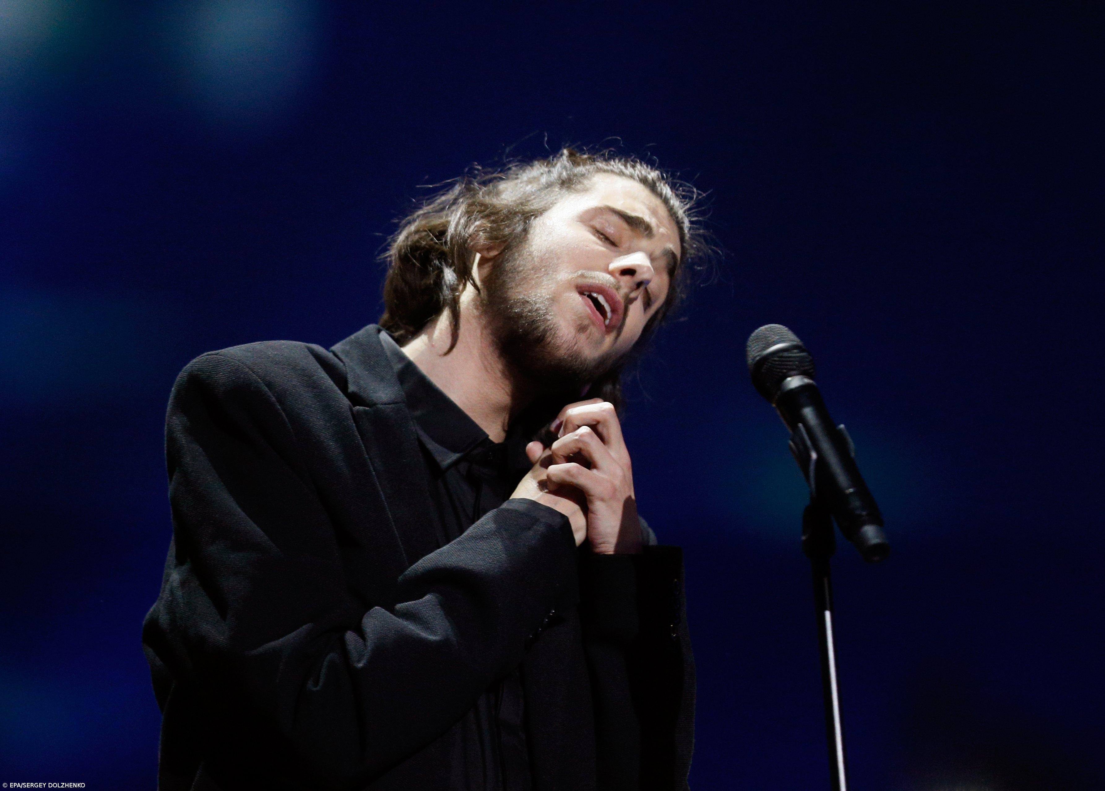 Disco ao vivo de Salvador Sobral lançado hoje – Imagem 1