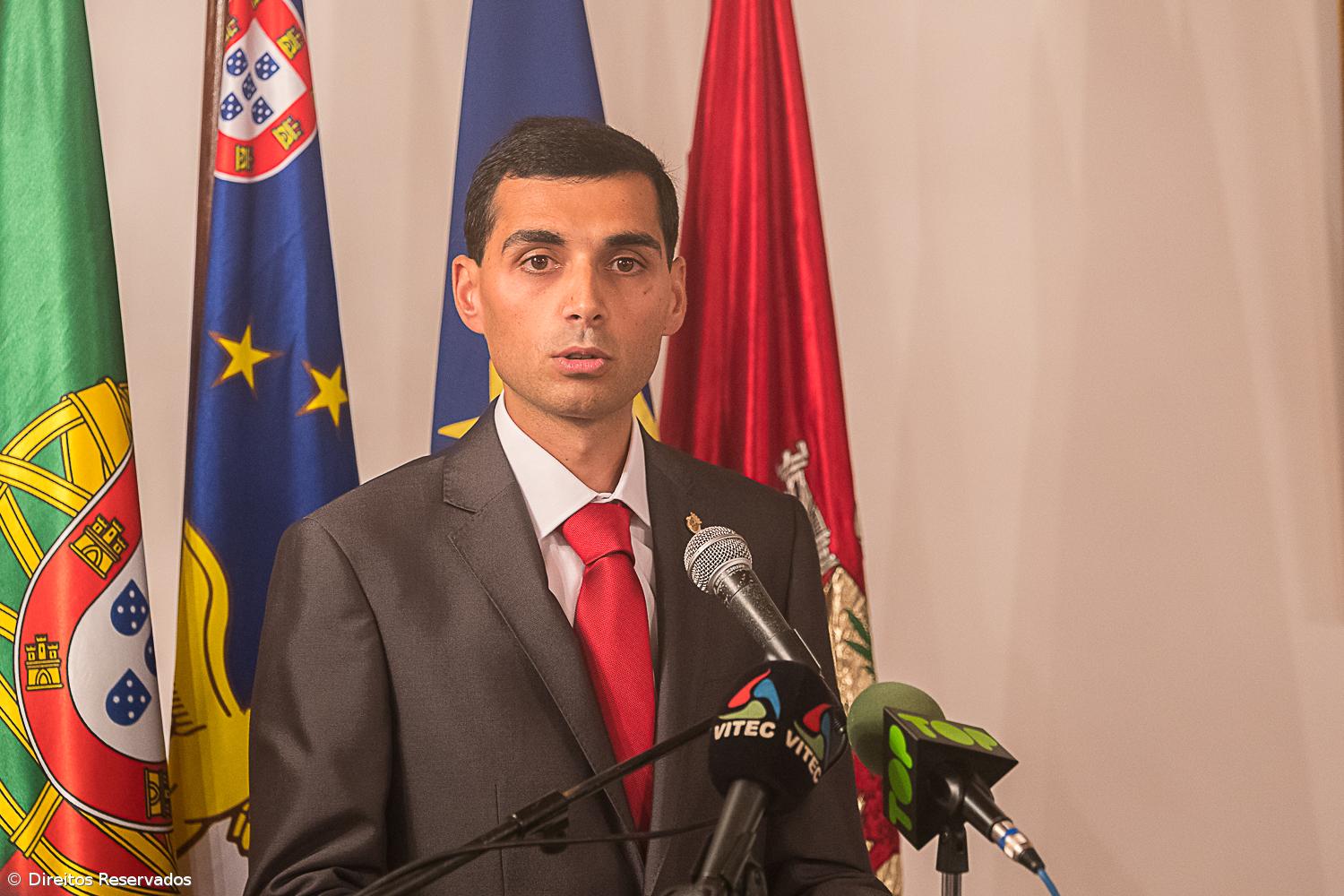 Tibério Dinis condena a ausência de Santos Silva na bilateral com os EUA – Imagem 1