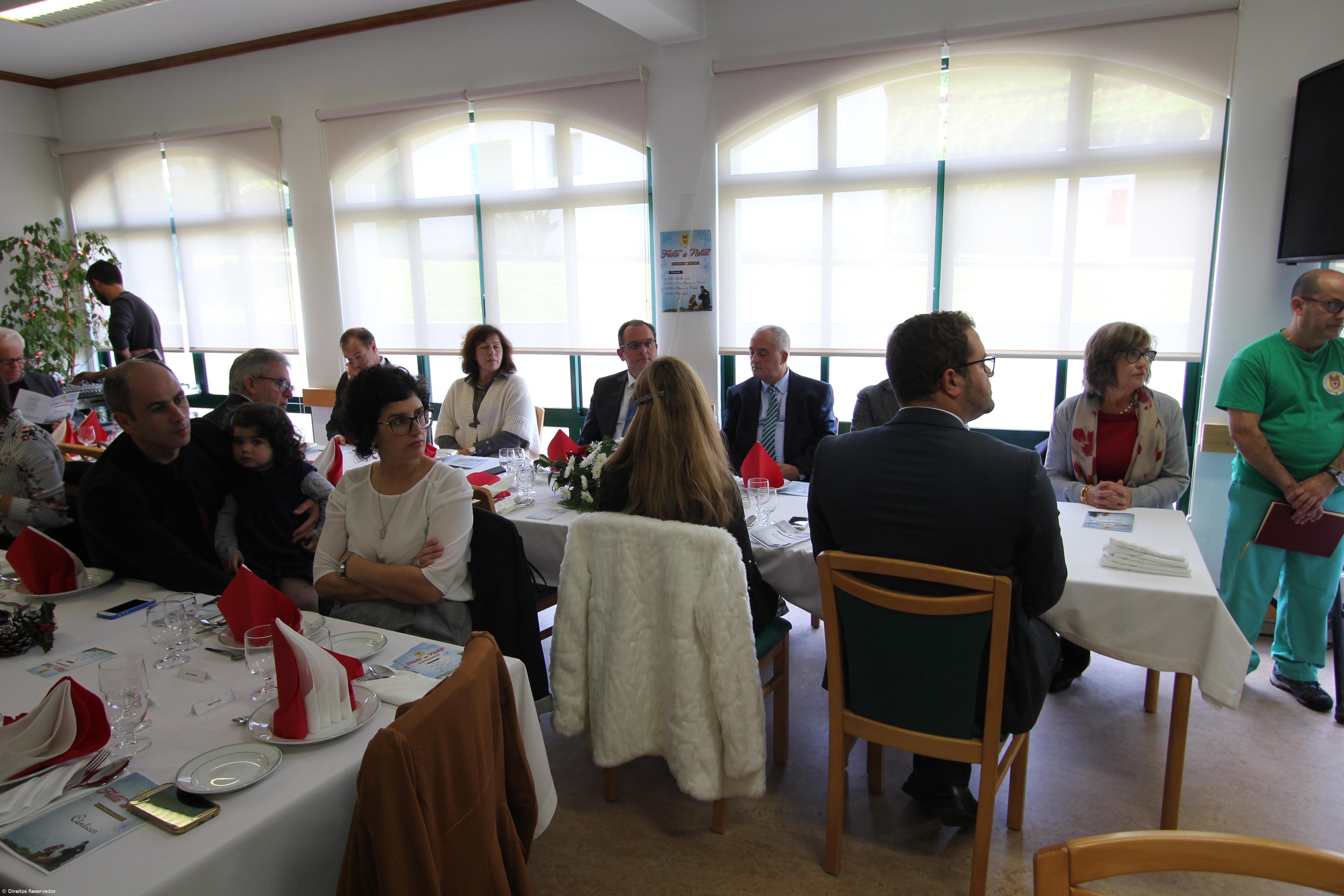 Utentes da Misericórdia do Nordeste celebram a magia do Natal – Imagem 4